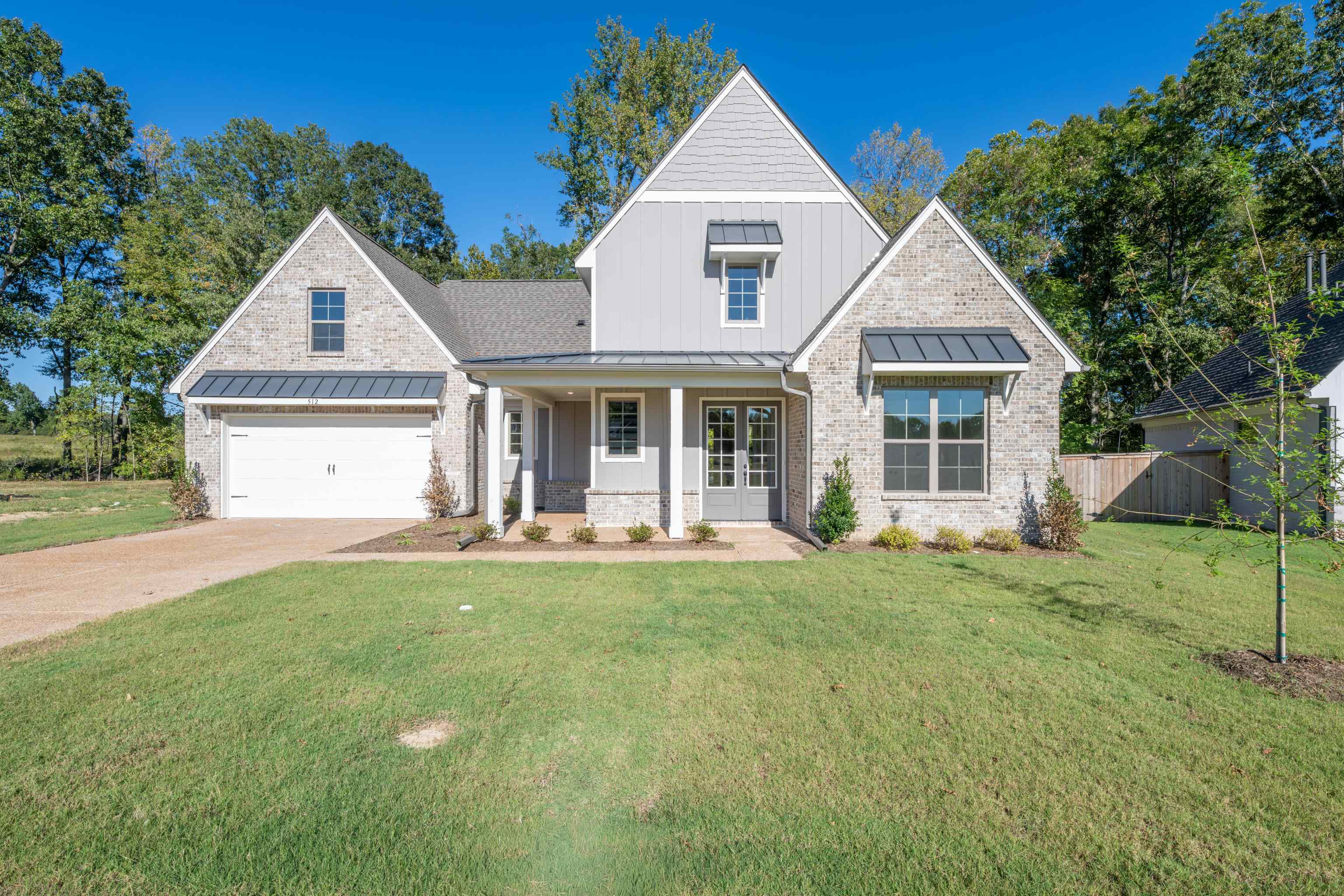 512 Sugar Magnolia Loop E Property Photo 1
