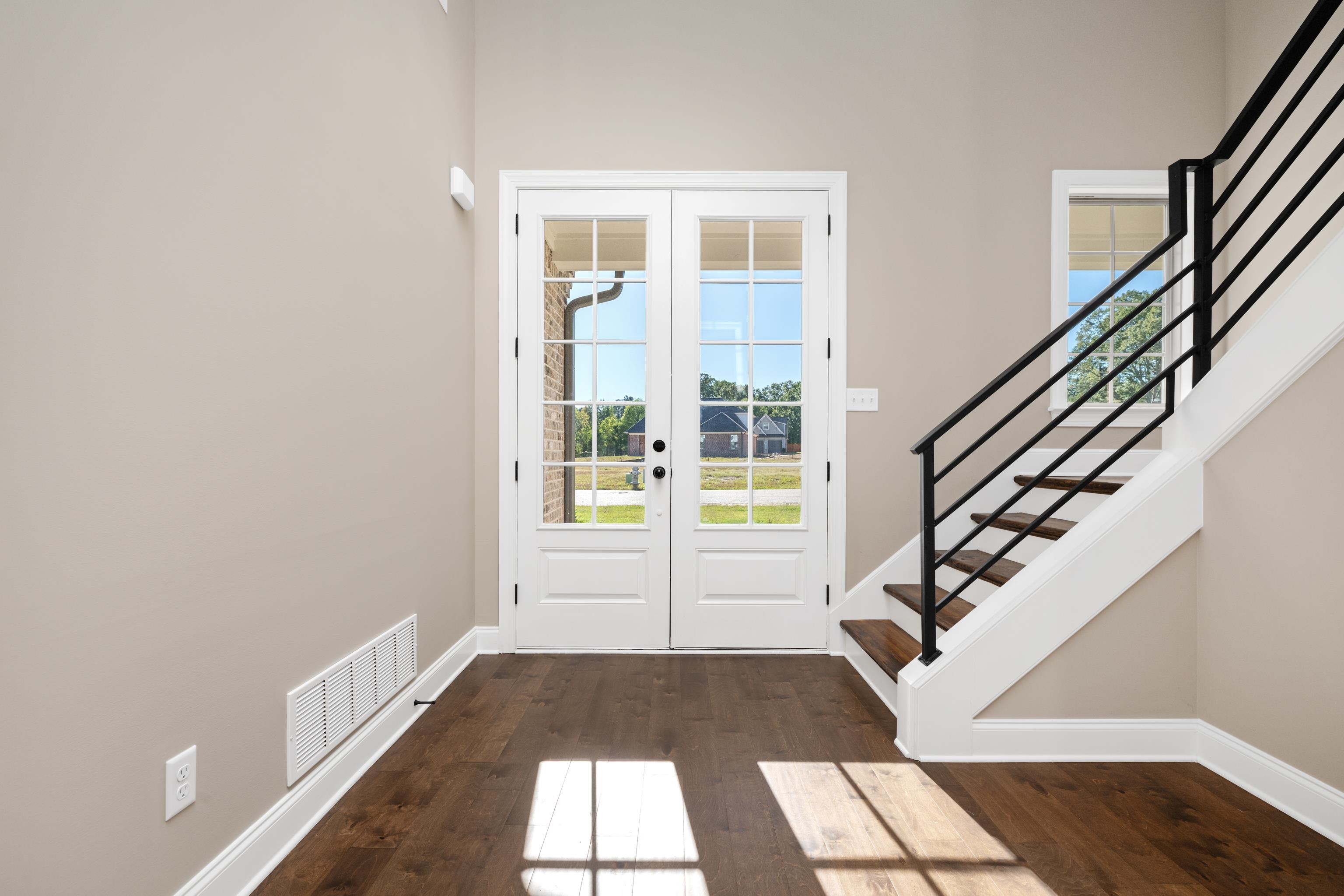 512 Sugar Magnolia Loop E Property Photo 5