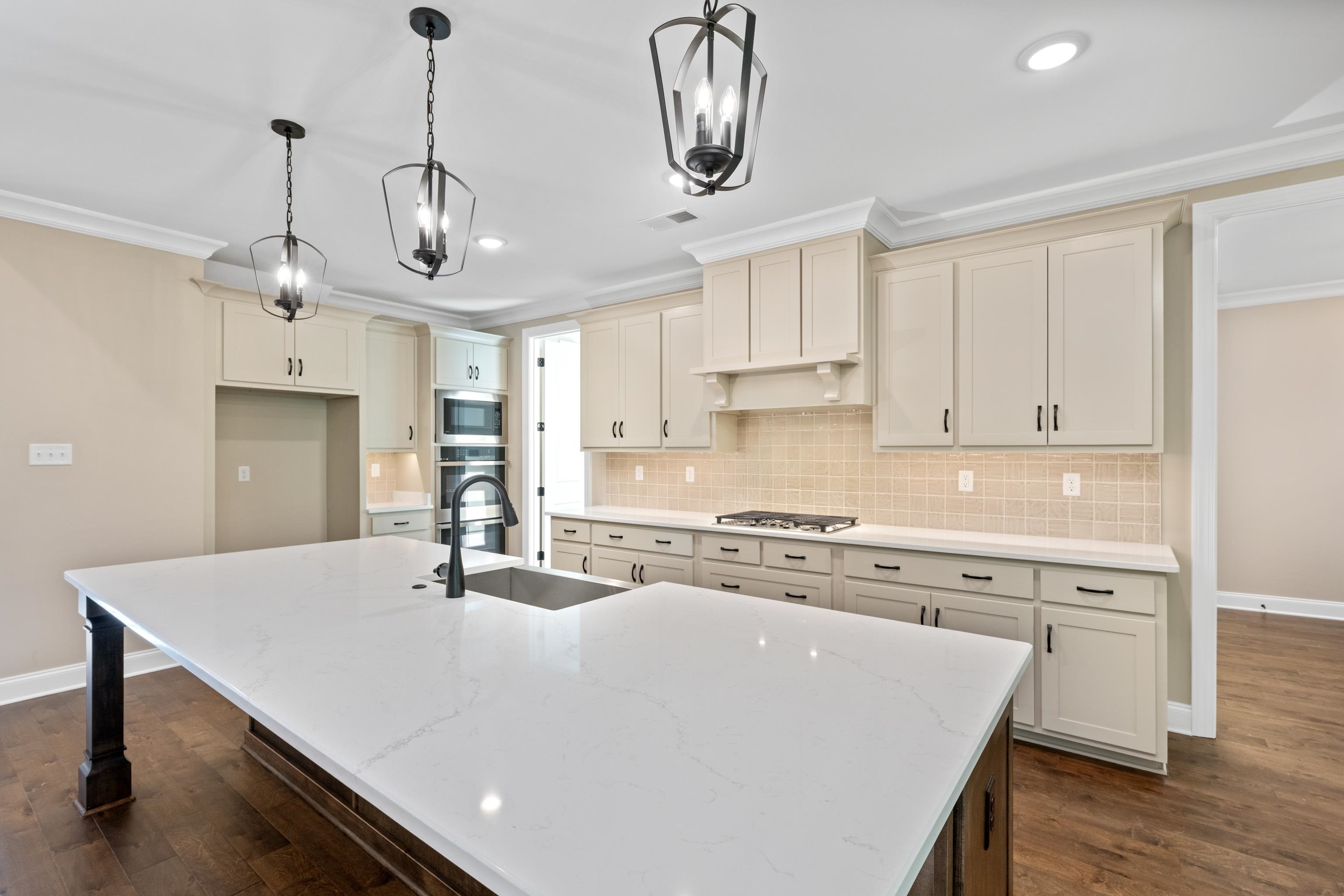 512 Sugar Magnolia Loop E Property Photo 12