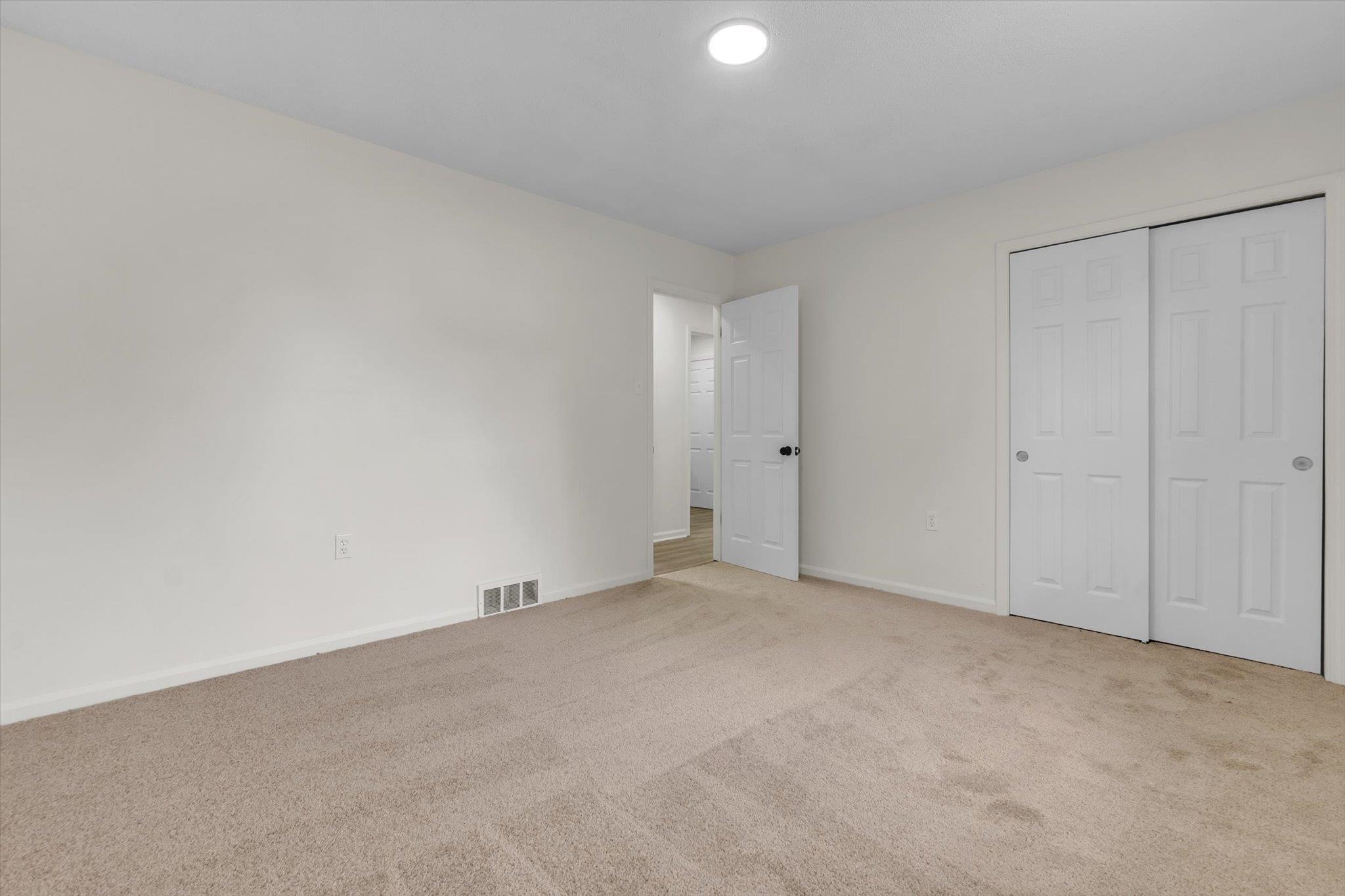 129 Tatlock Cir Property Photo 10
