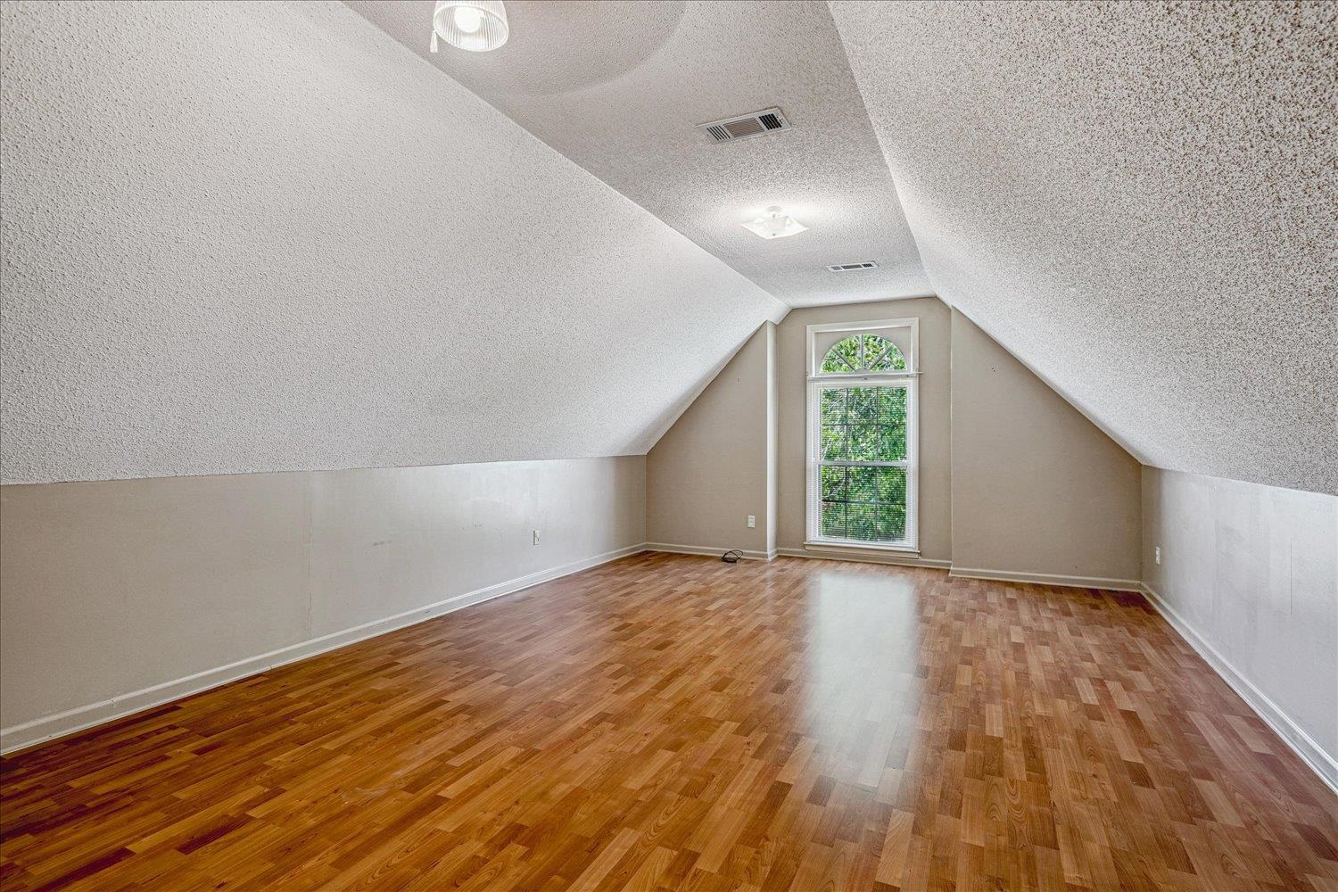 8529 Buckhurst Rd Property Photo 30