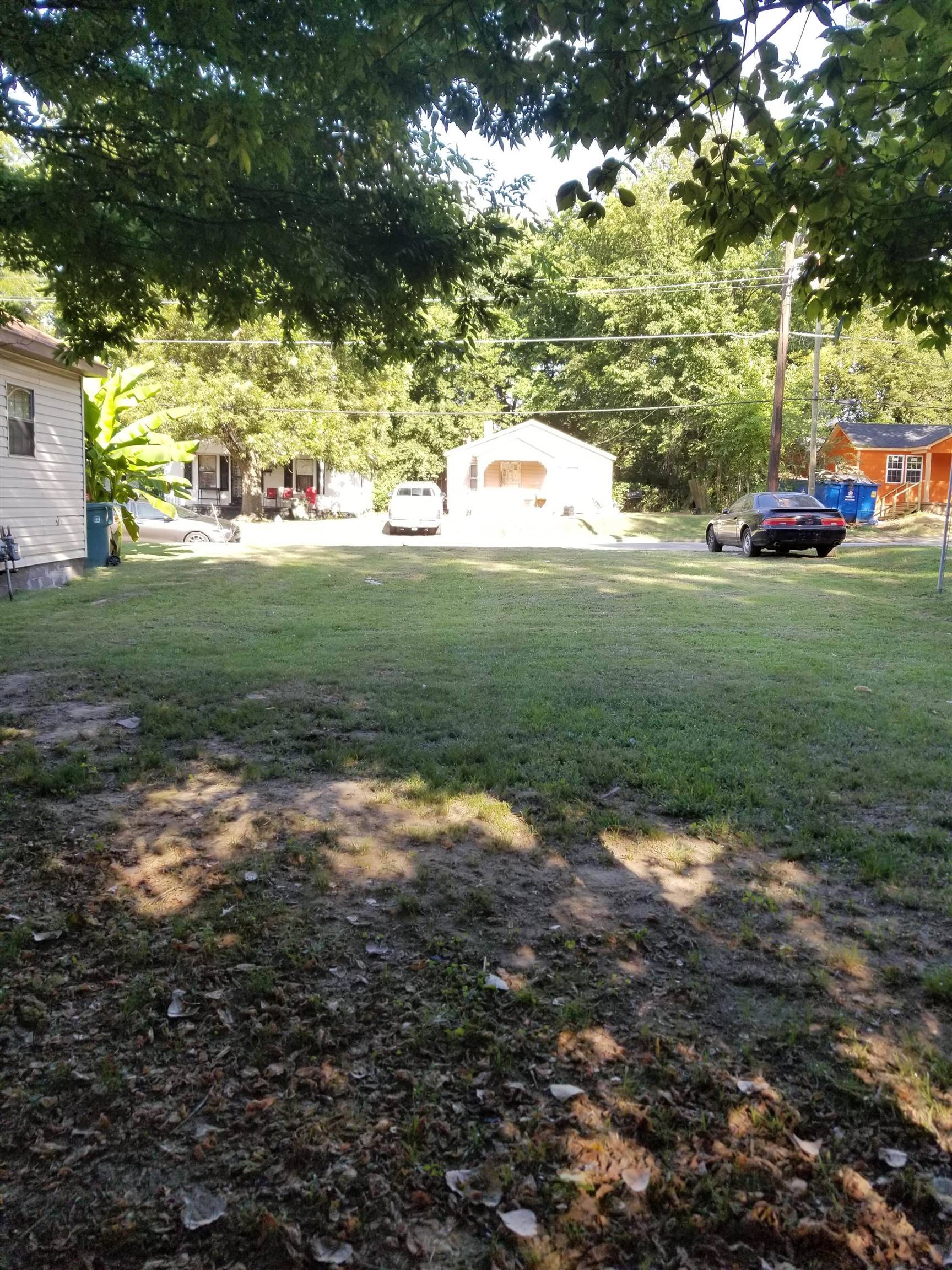 1437 Davis St Property Photo 3