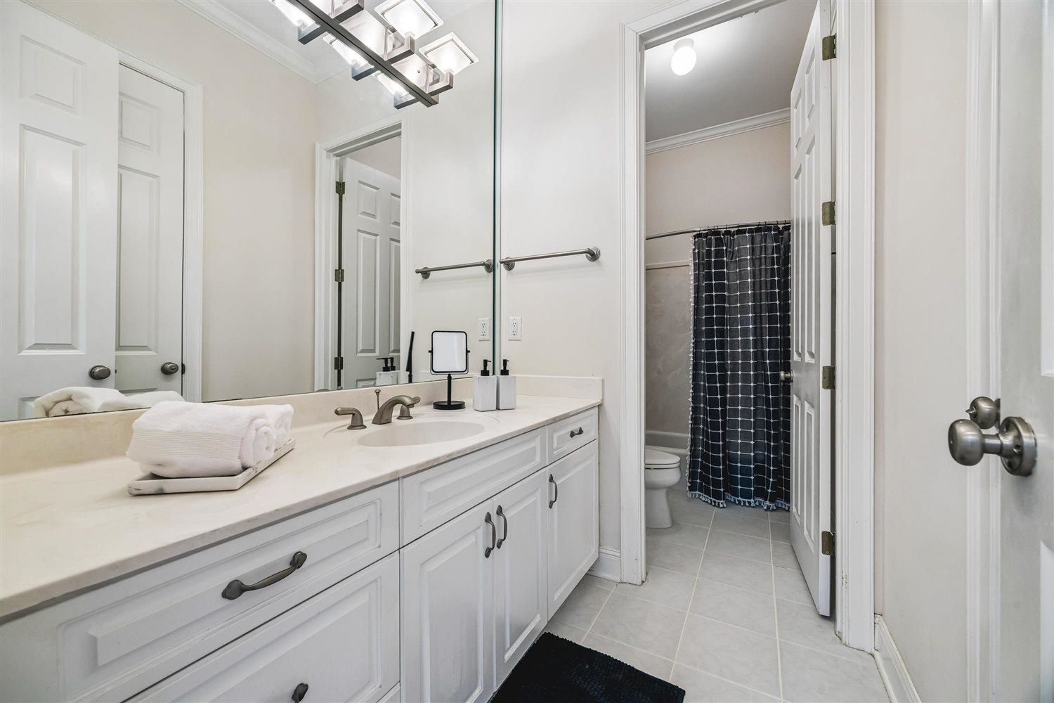 1073 Humphrey Oaks Cir Property Photo 18