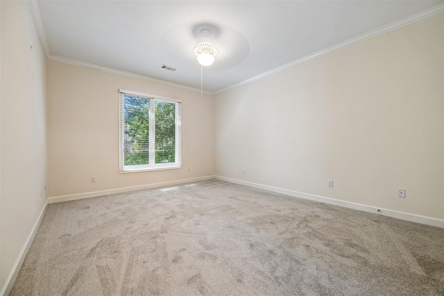 1073 Humphrey Oaks Cir Property Photo 24