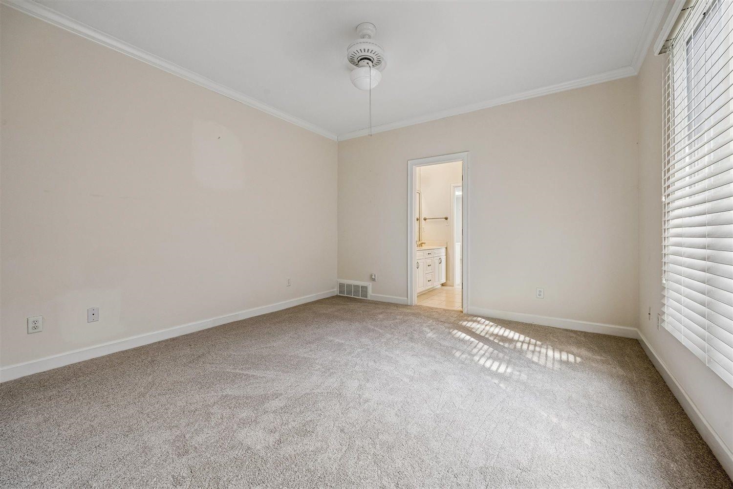 1073 Humphrey Oaks Cir Property Photo 28