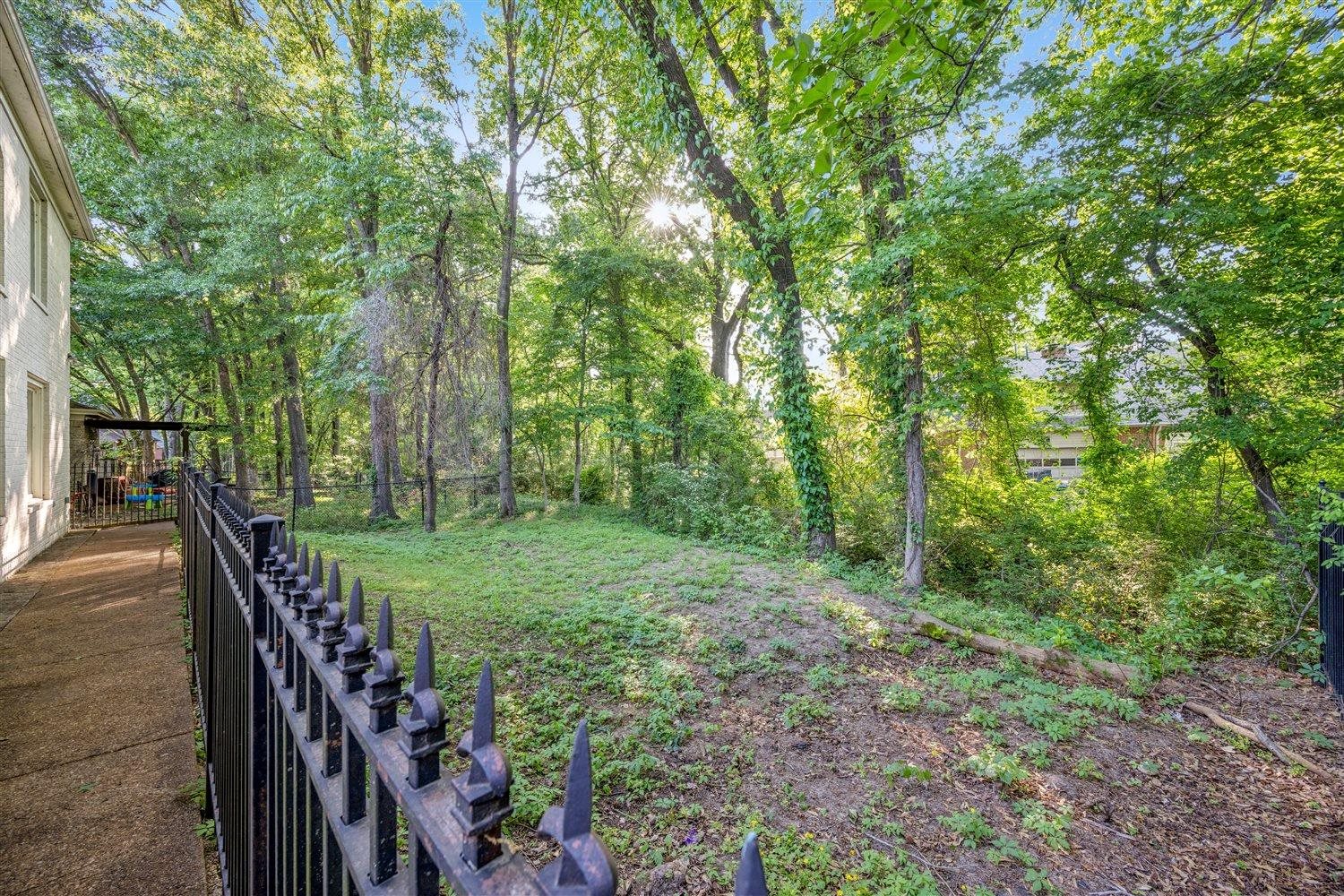 1073 Humphrey Oaks Cir Property Photo 36