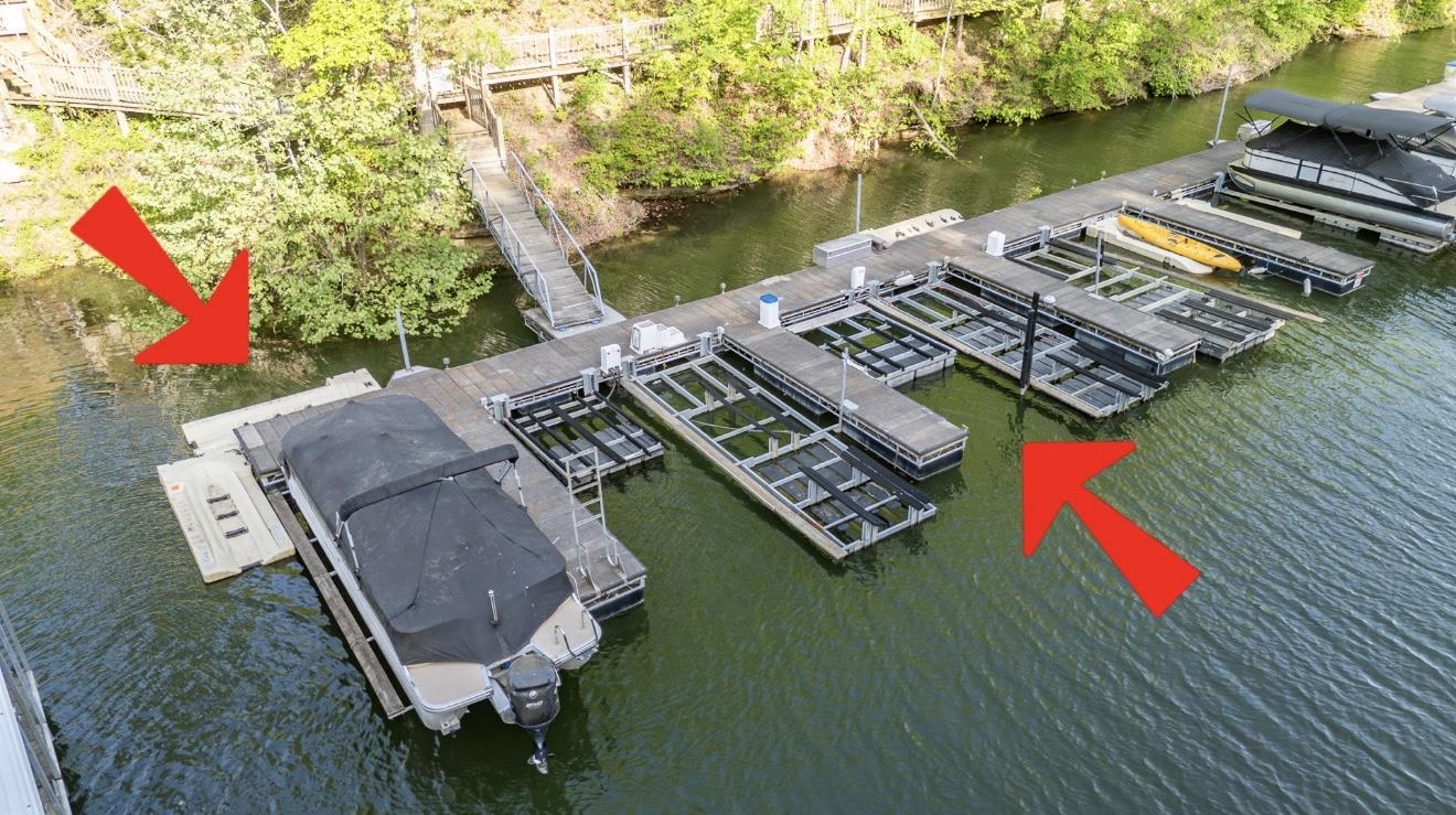 390 Quarry Hollow Pt Property Photo 4