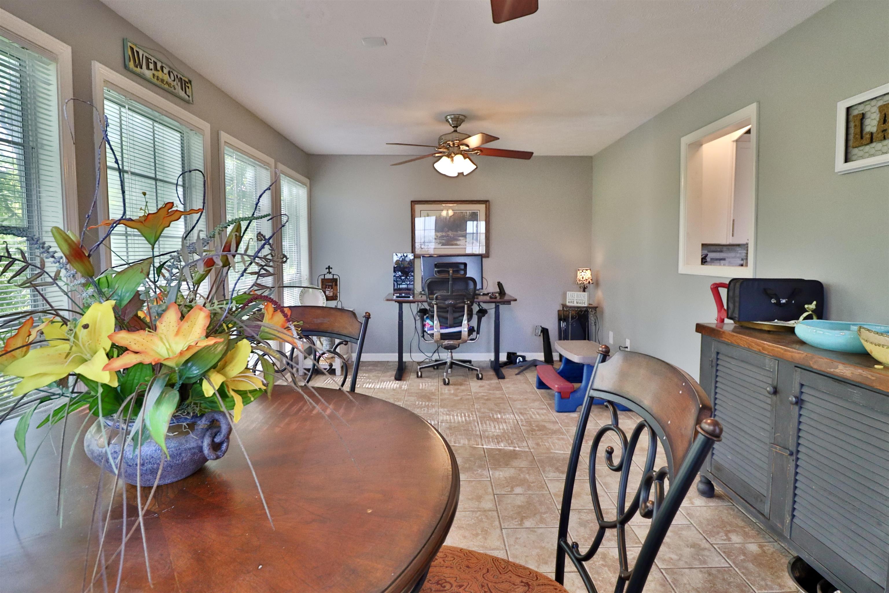 390 Quarry Hollow Pt Property Photo 12