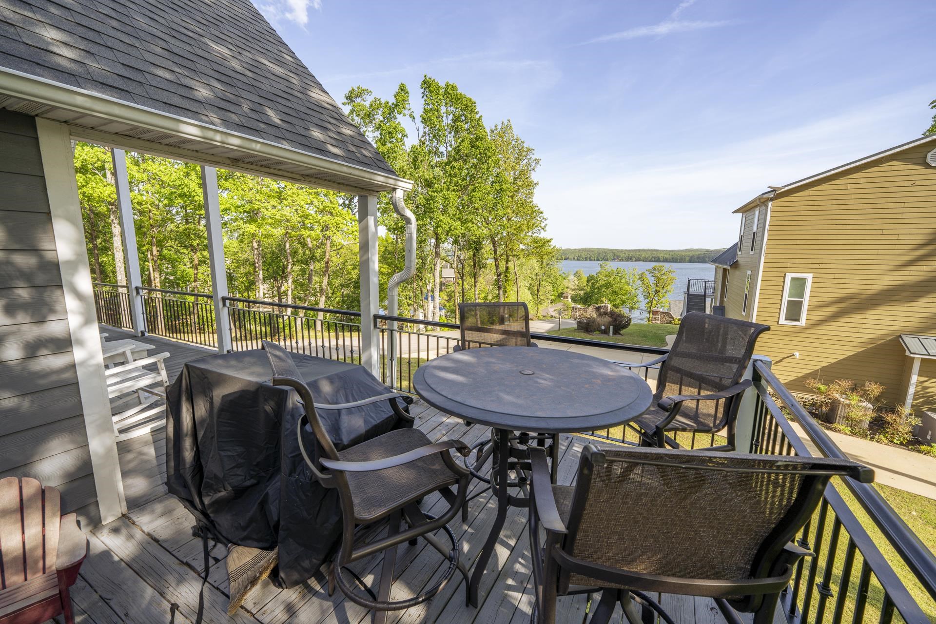 390 Quarry Hollow Pt Property Photo 33