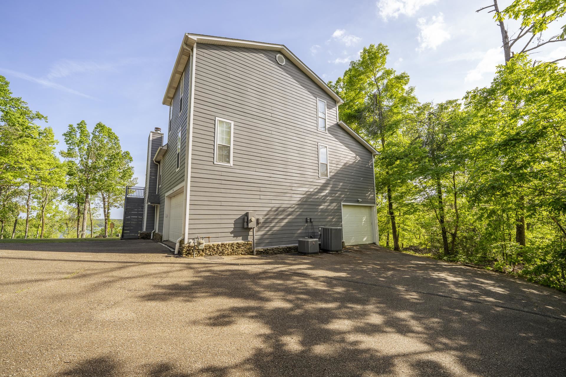 390 Quarry Hollow Pt Property Photo 36
