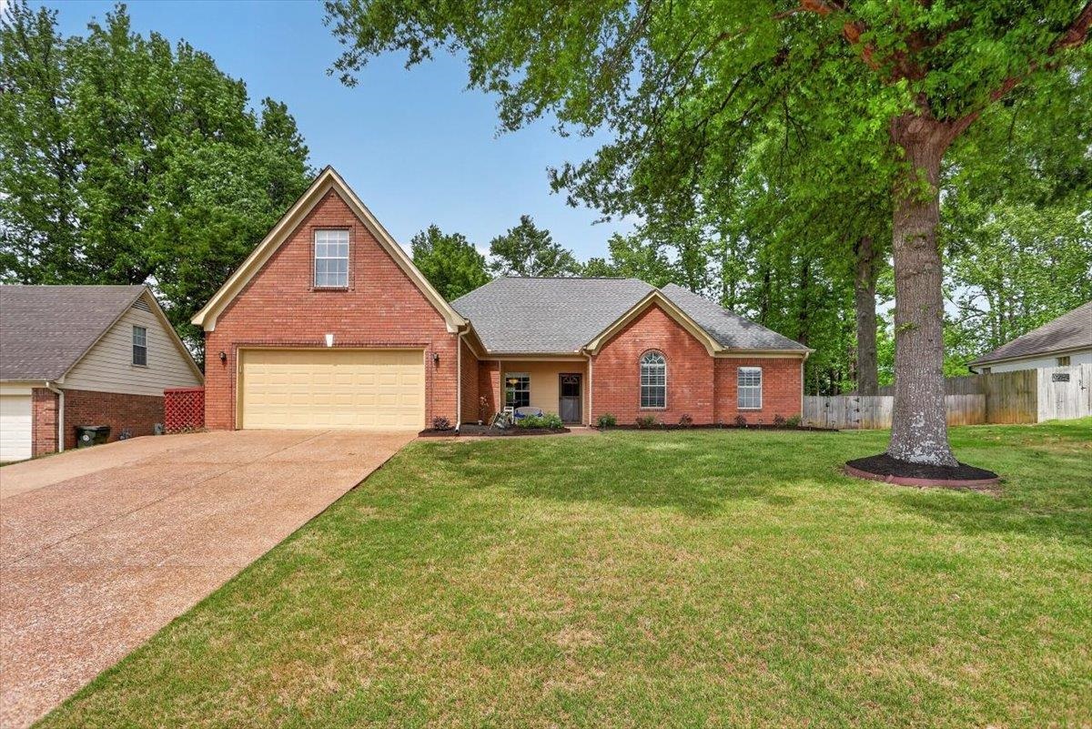 6220 Daybreak Dr Property Photo 2