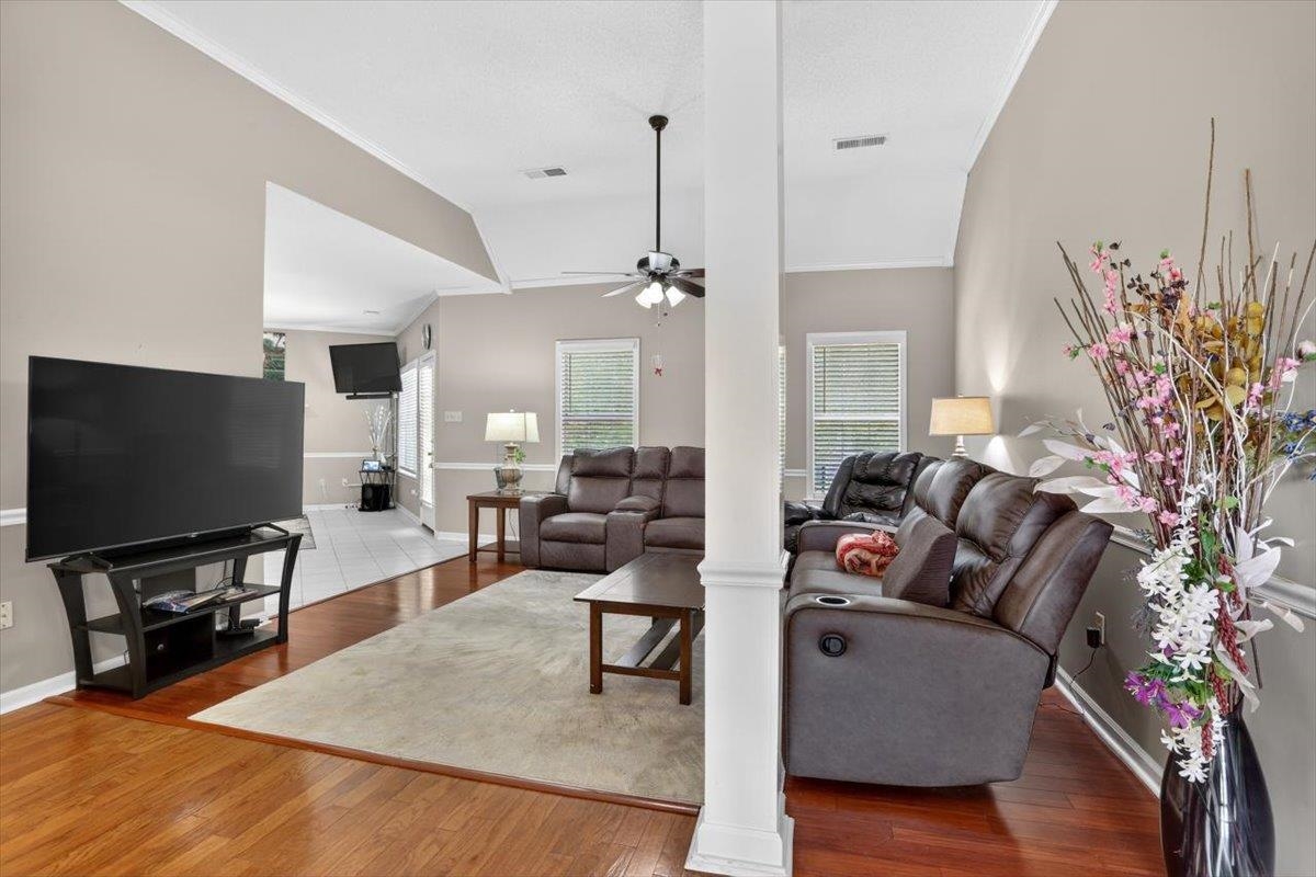 6220 Daybreak Dr Property Photo 10