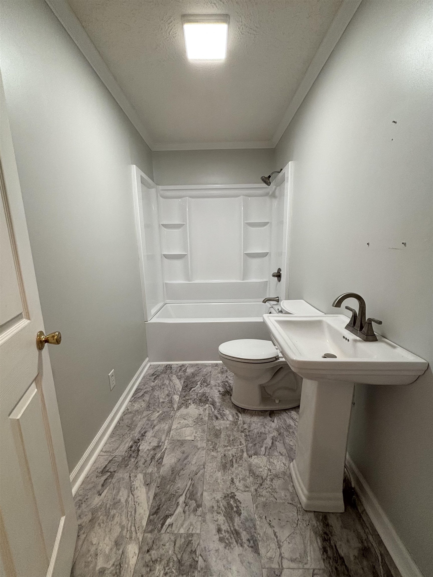 471 Hillcrest St Property Photo 12