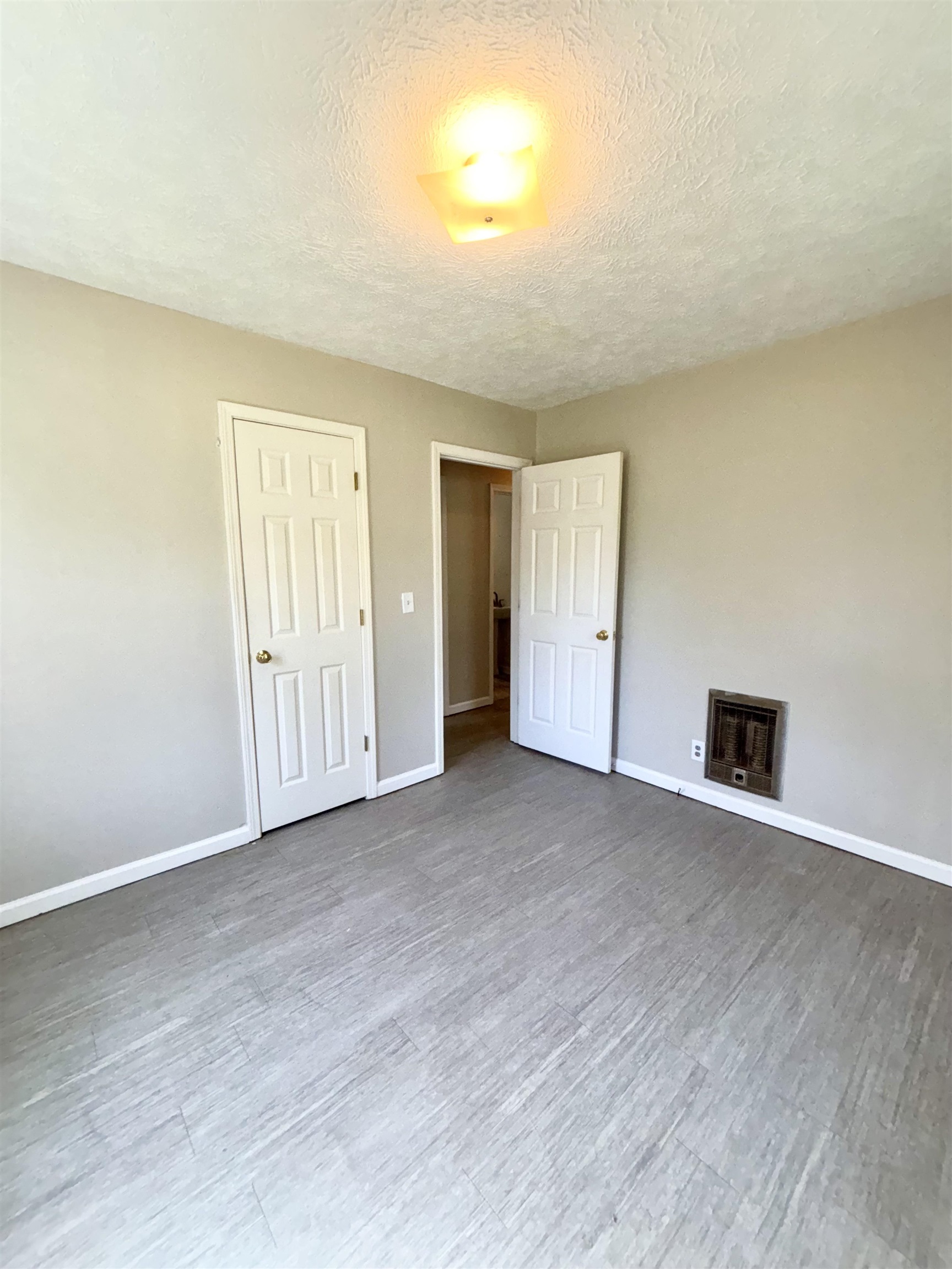 471 Hillcrest St Property Photo 16