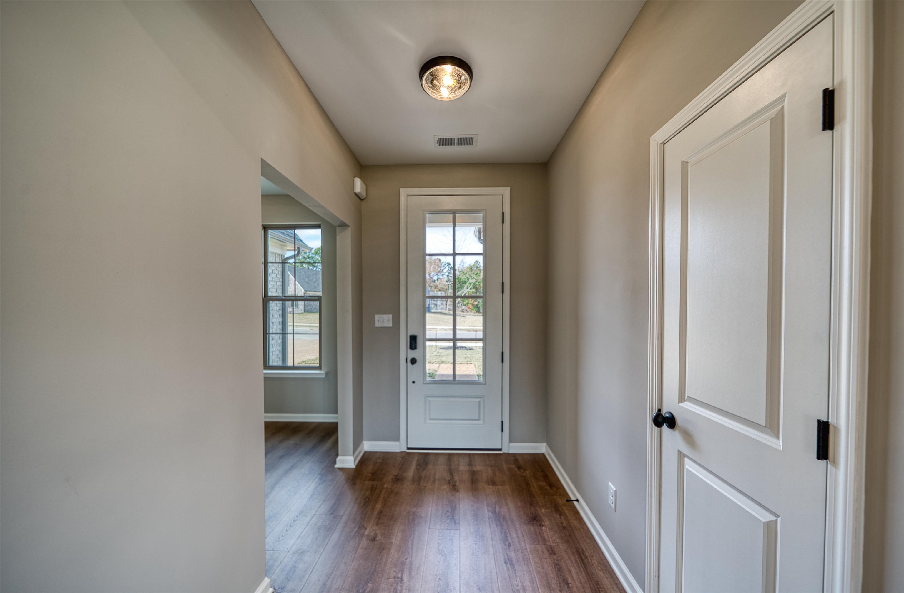 515 Garland Dr Property Photo 10
