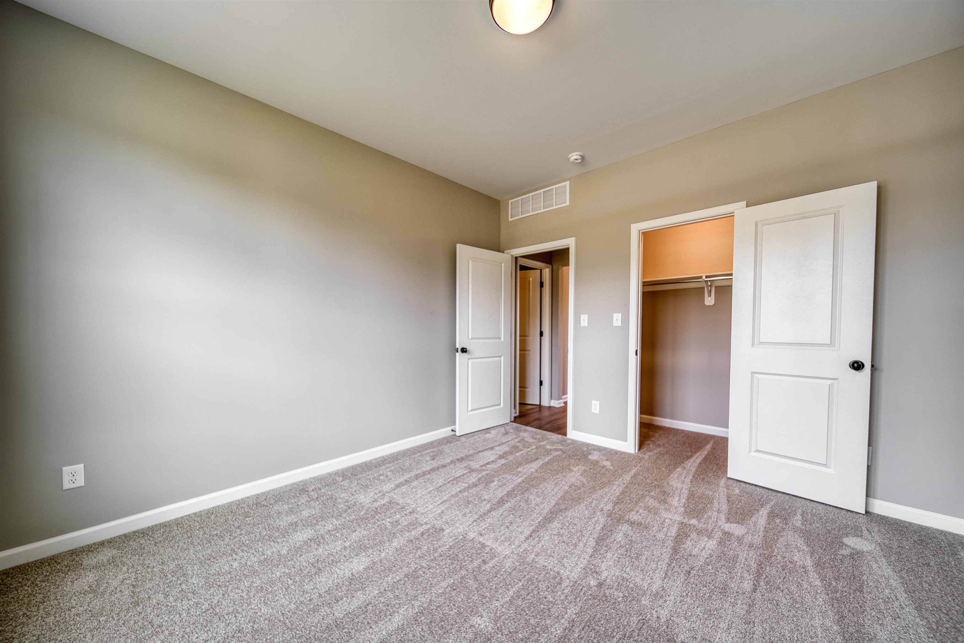 515 Garland Dr Property Photo 31