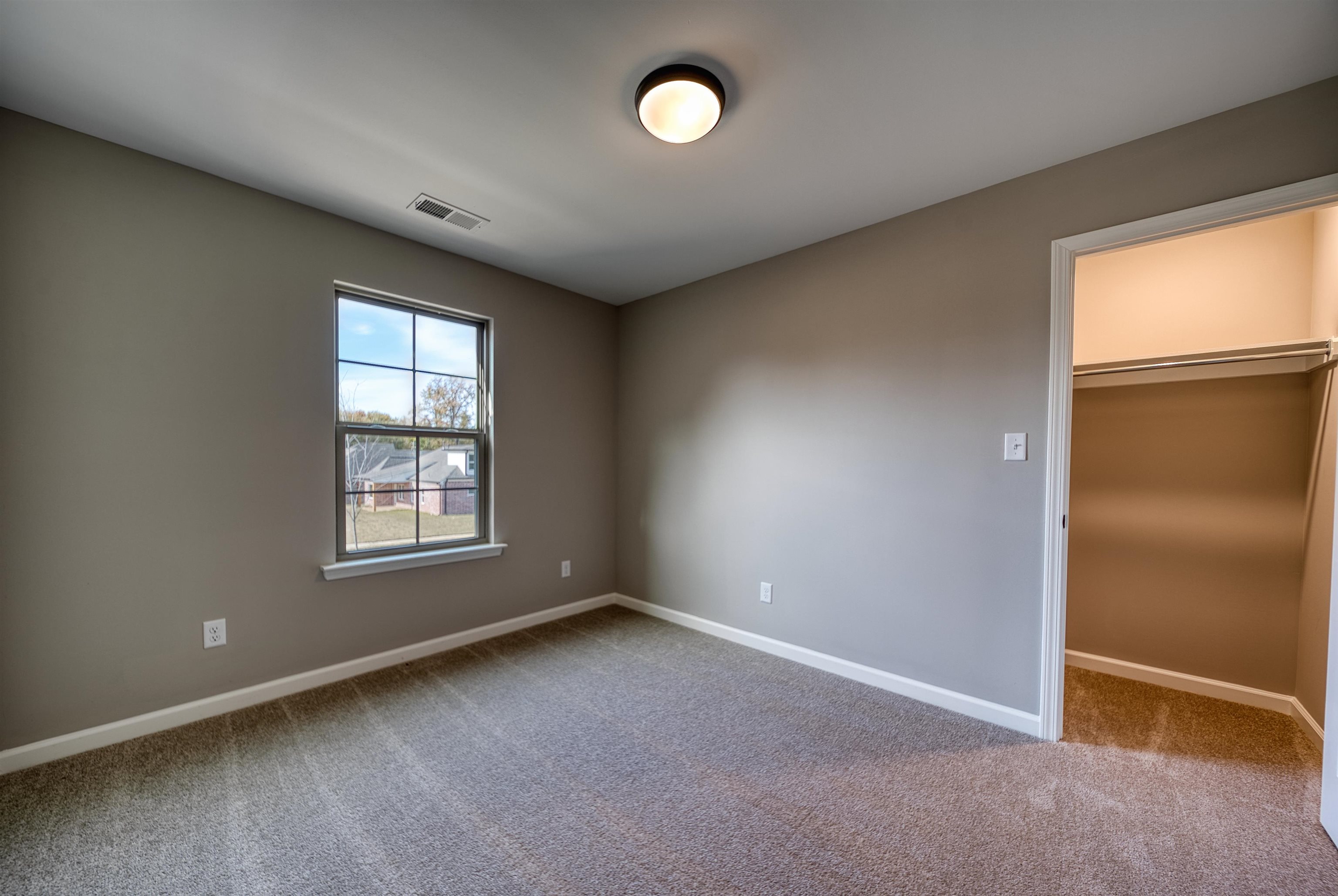515 Garland Dr Property Photo 37