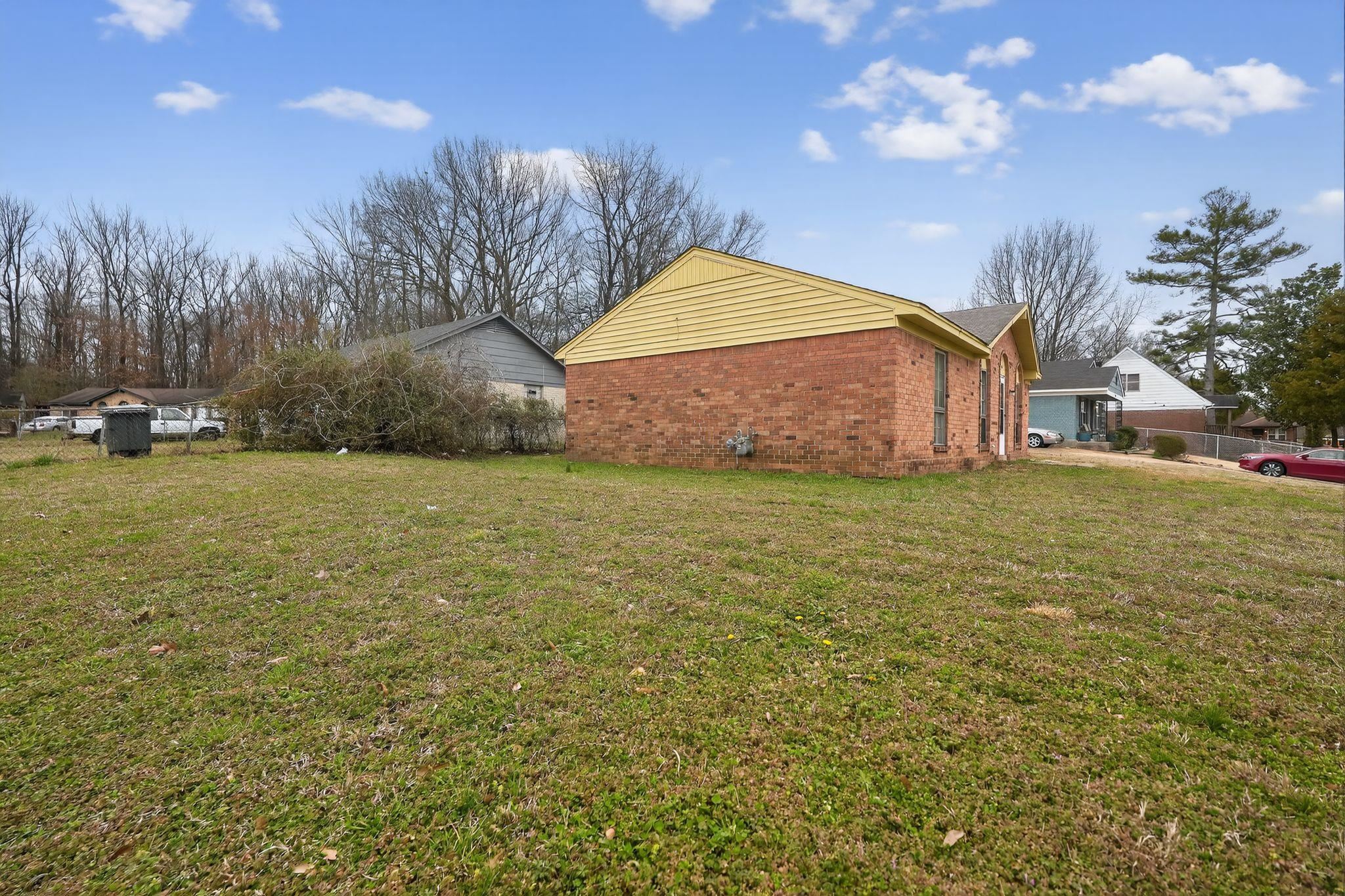 4094 Double Tree Rd Property Photo 5