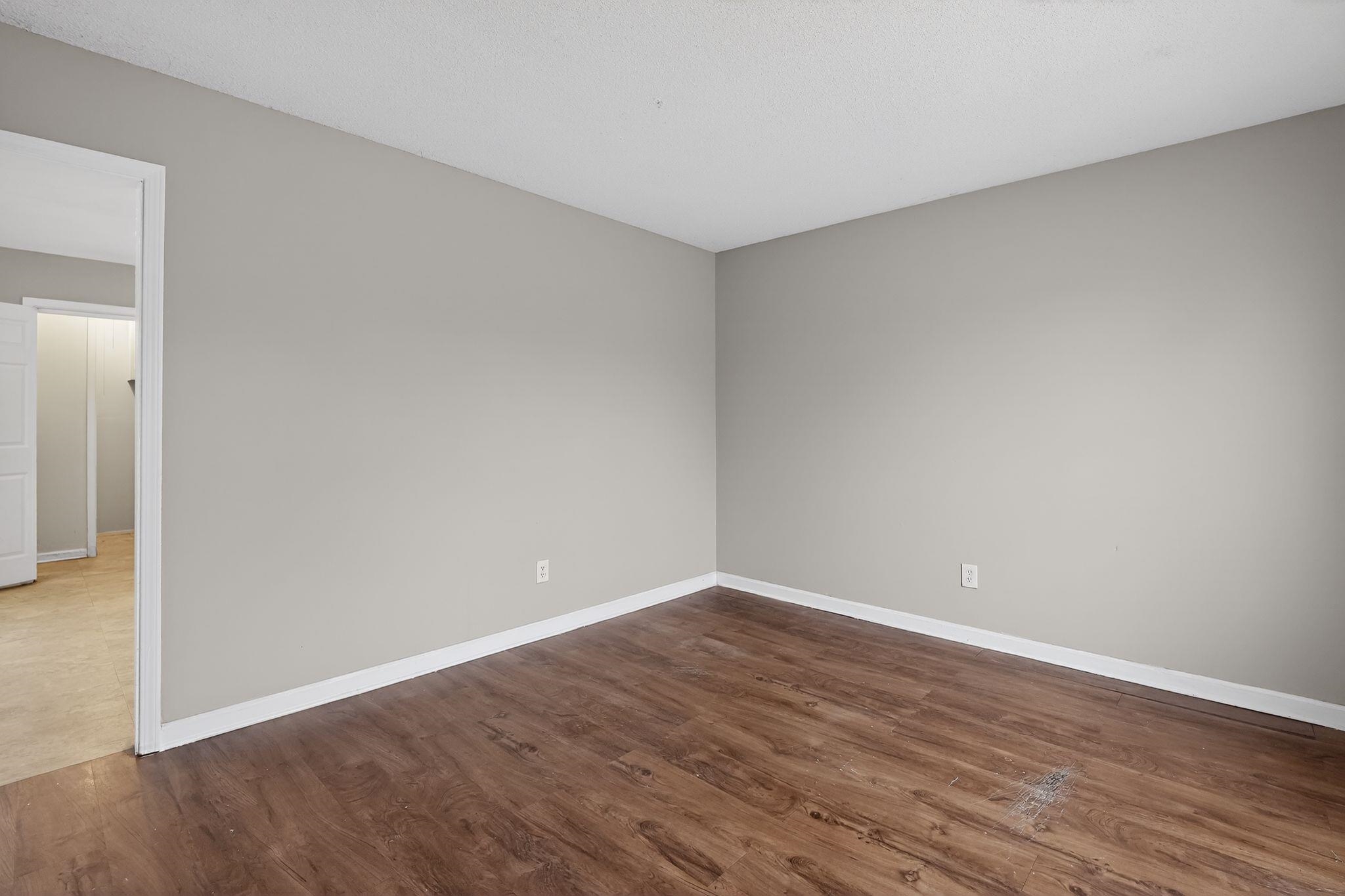 4094 Double Tree Rd Property Photo 13