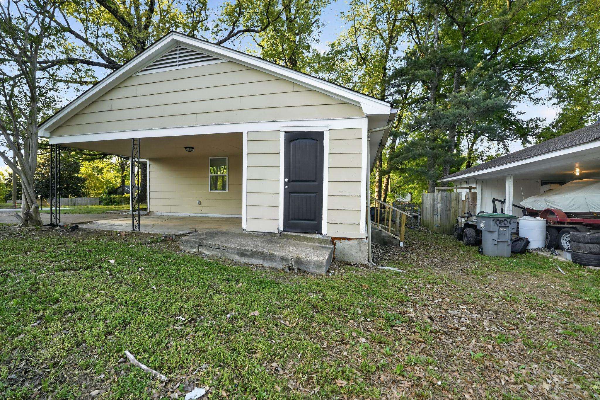 3691 Ardmore St Property Photo 4