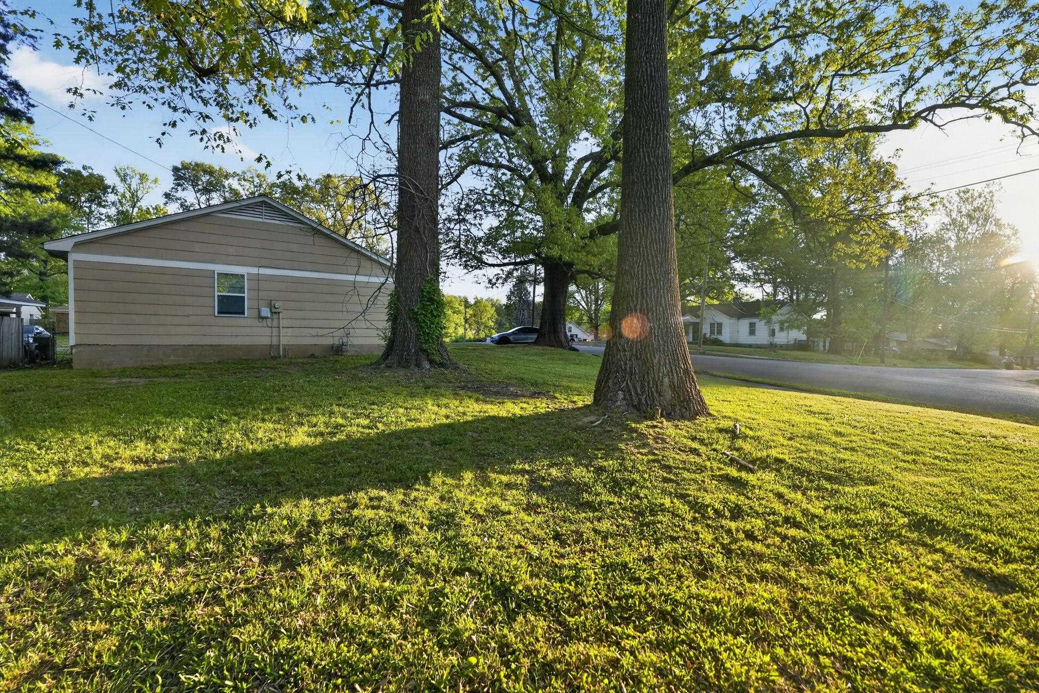 3691 Ardmore St Property Photo 6