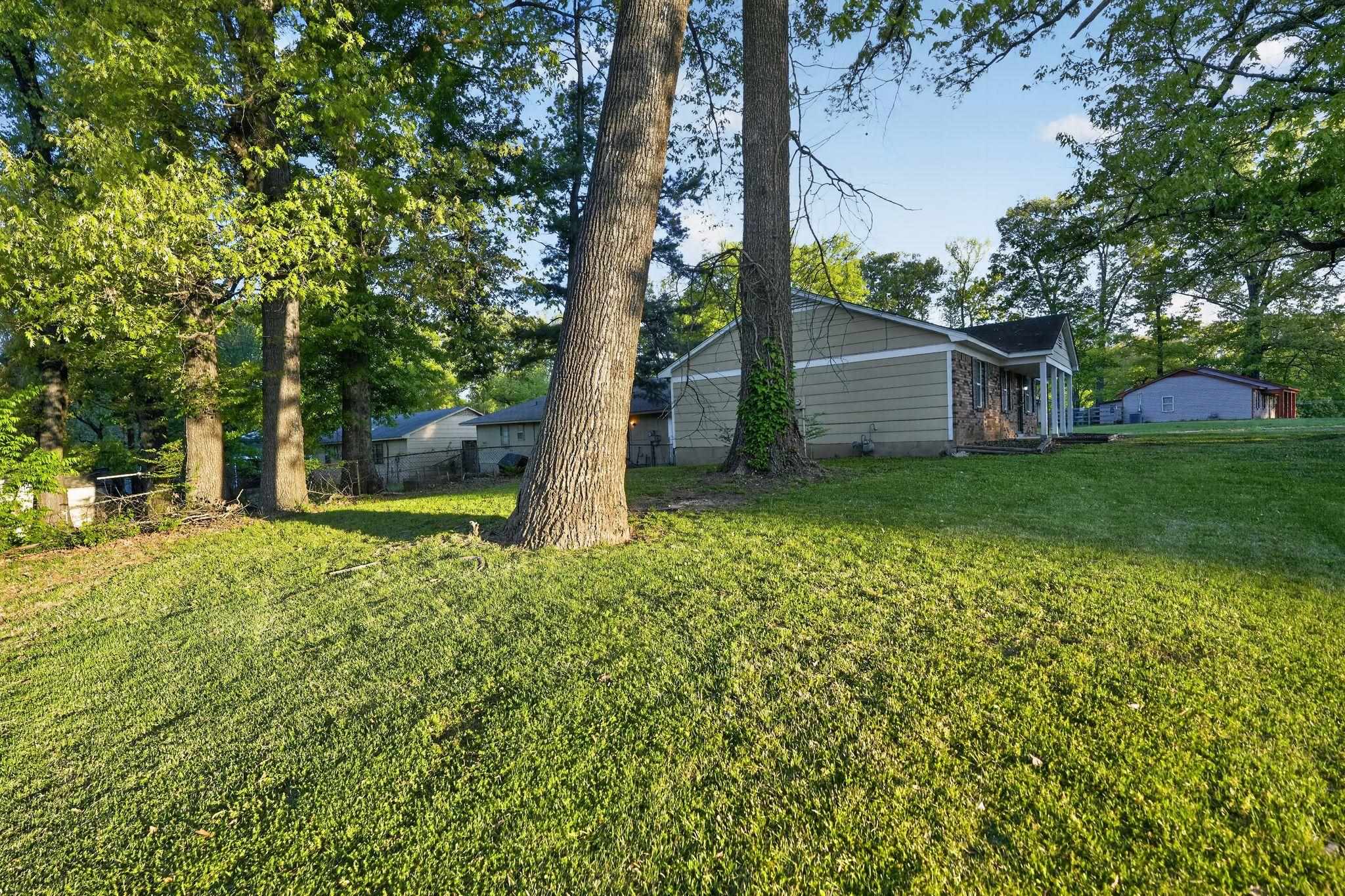 3691 Ardmore St Property Photo 7