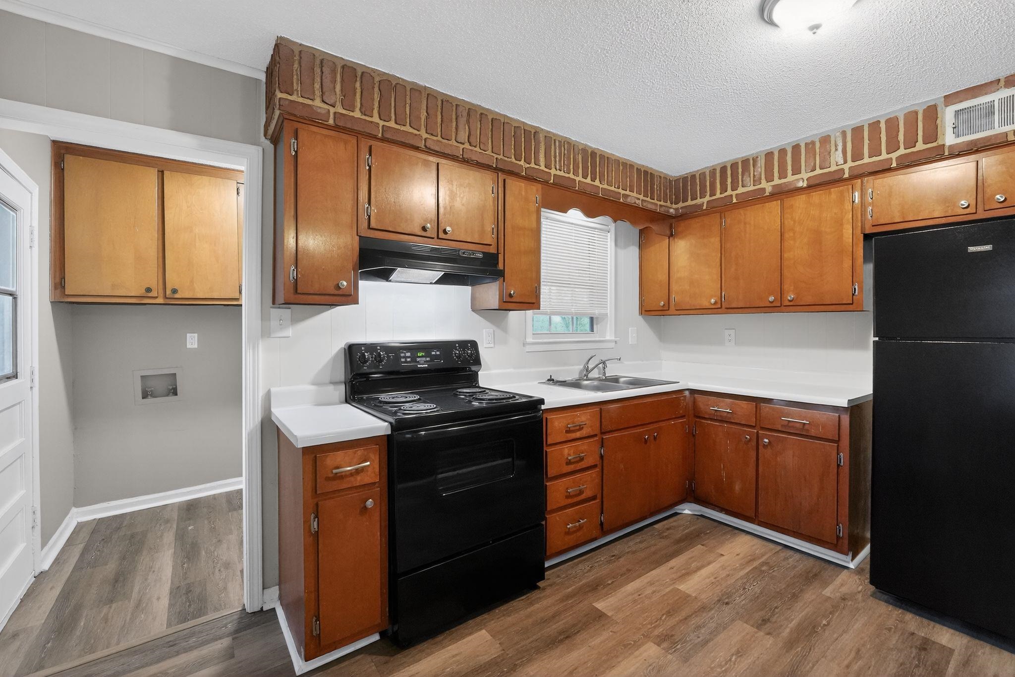 3691 Ardmore St Property Photo 11