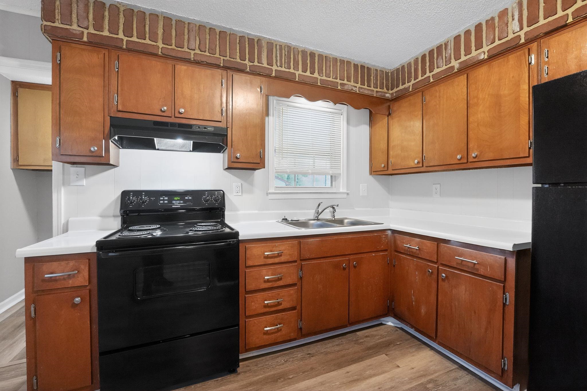 3691 Ardmore St Property Photo 12