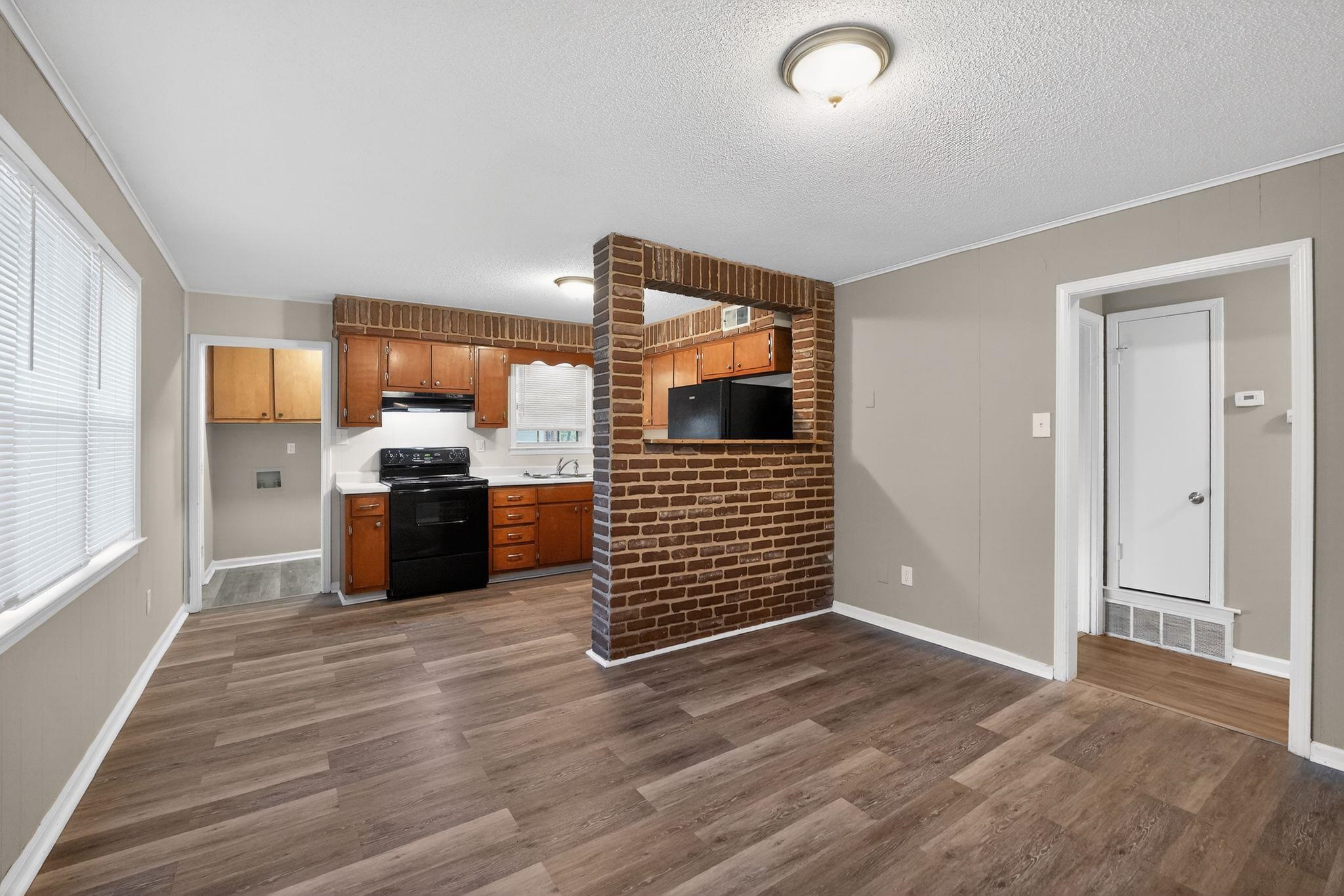 3691 Ardmore St Property Photo 14
