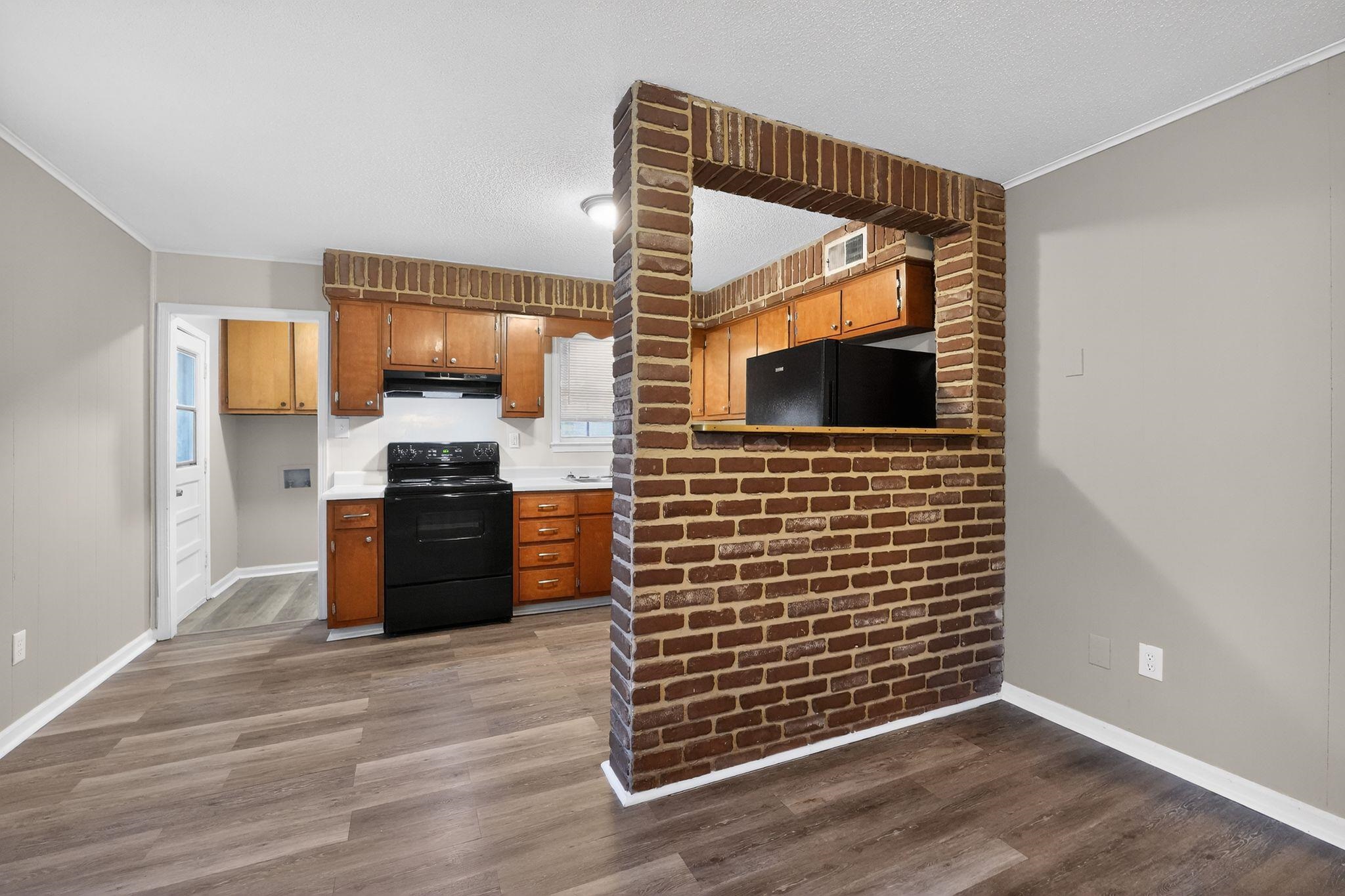 3691 Ardmore St Property Photo 15