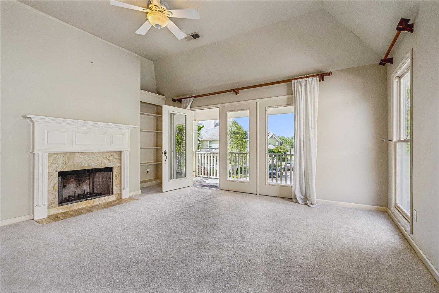 958 Harbor View Dr Property Photo 15