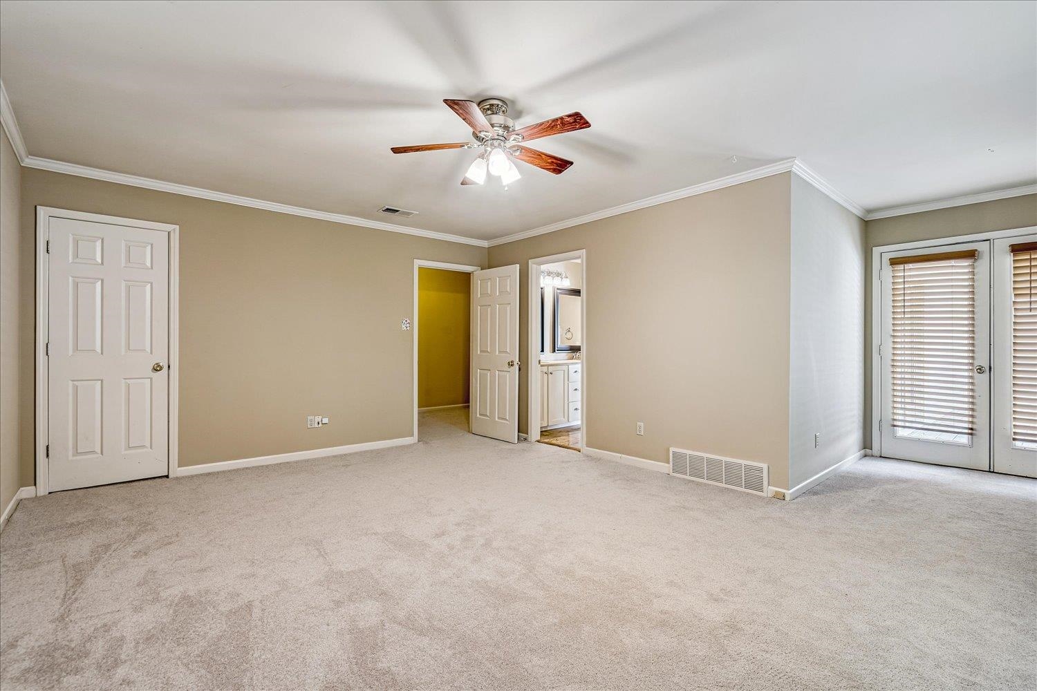 958 Harbor View Dr Property Photo 24