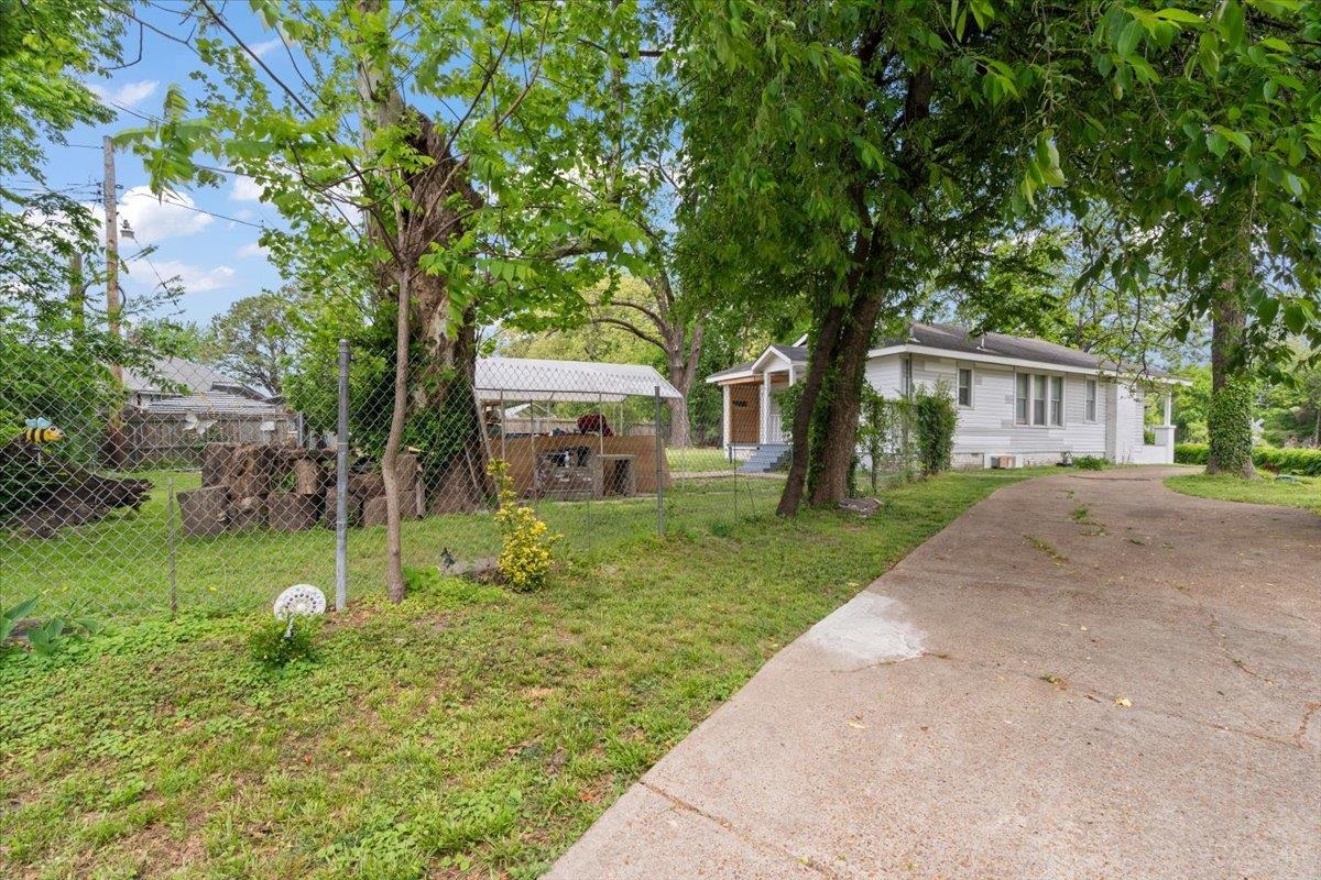1565 S Parkway Pky E Property Photo 17