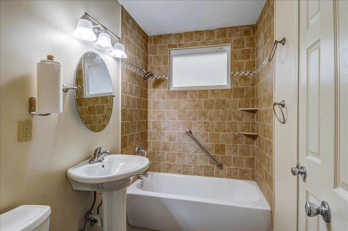 1411 Roberts Rd Property Photo 16