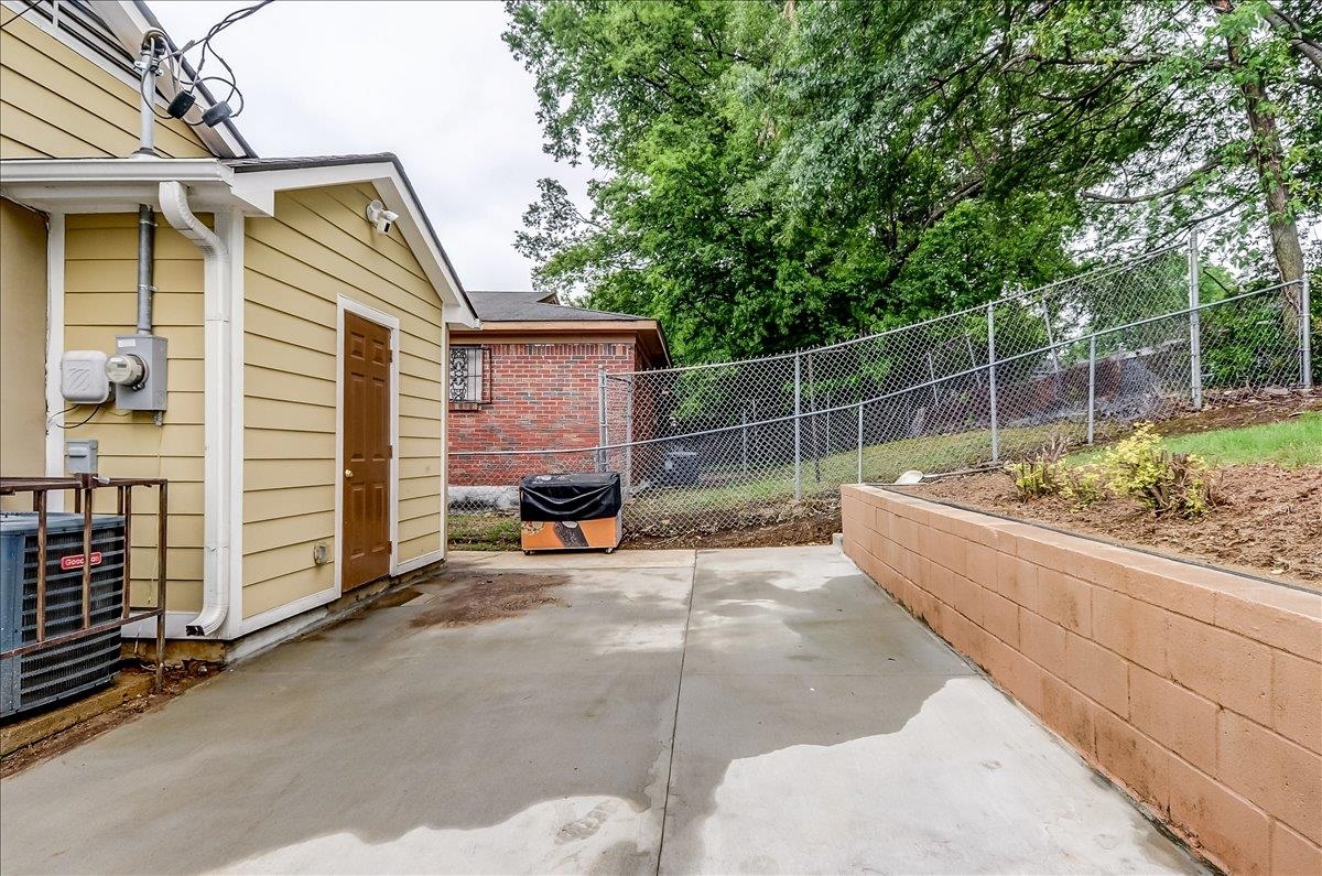 1411 Roberts Rd Property Photo 22