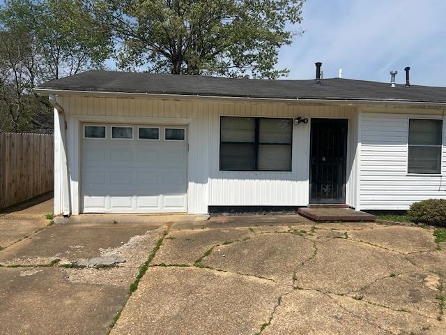 386 Mcfarland Dr Property Photo 1