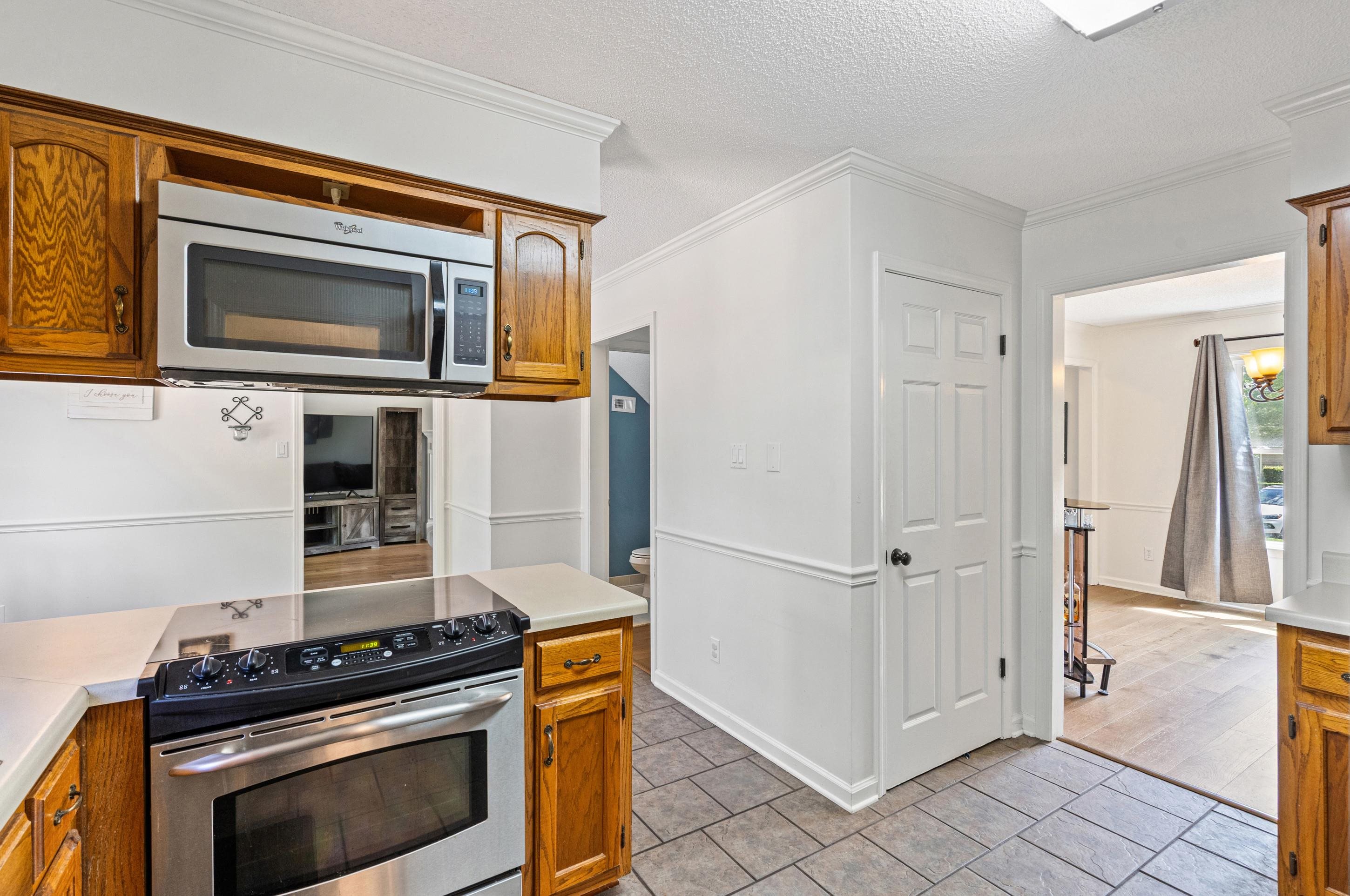 897 Wood Cv Property Photo 13
