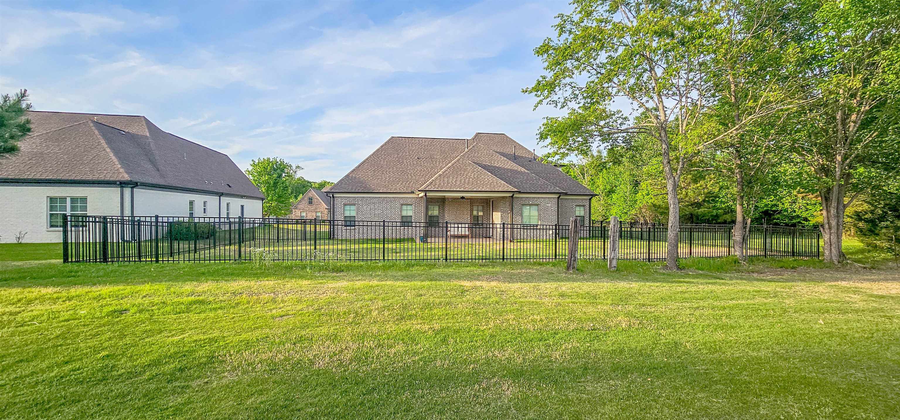 230 Links View Dr Property Photo 39
