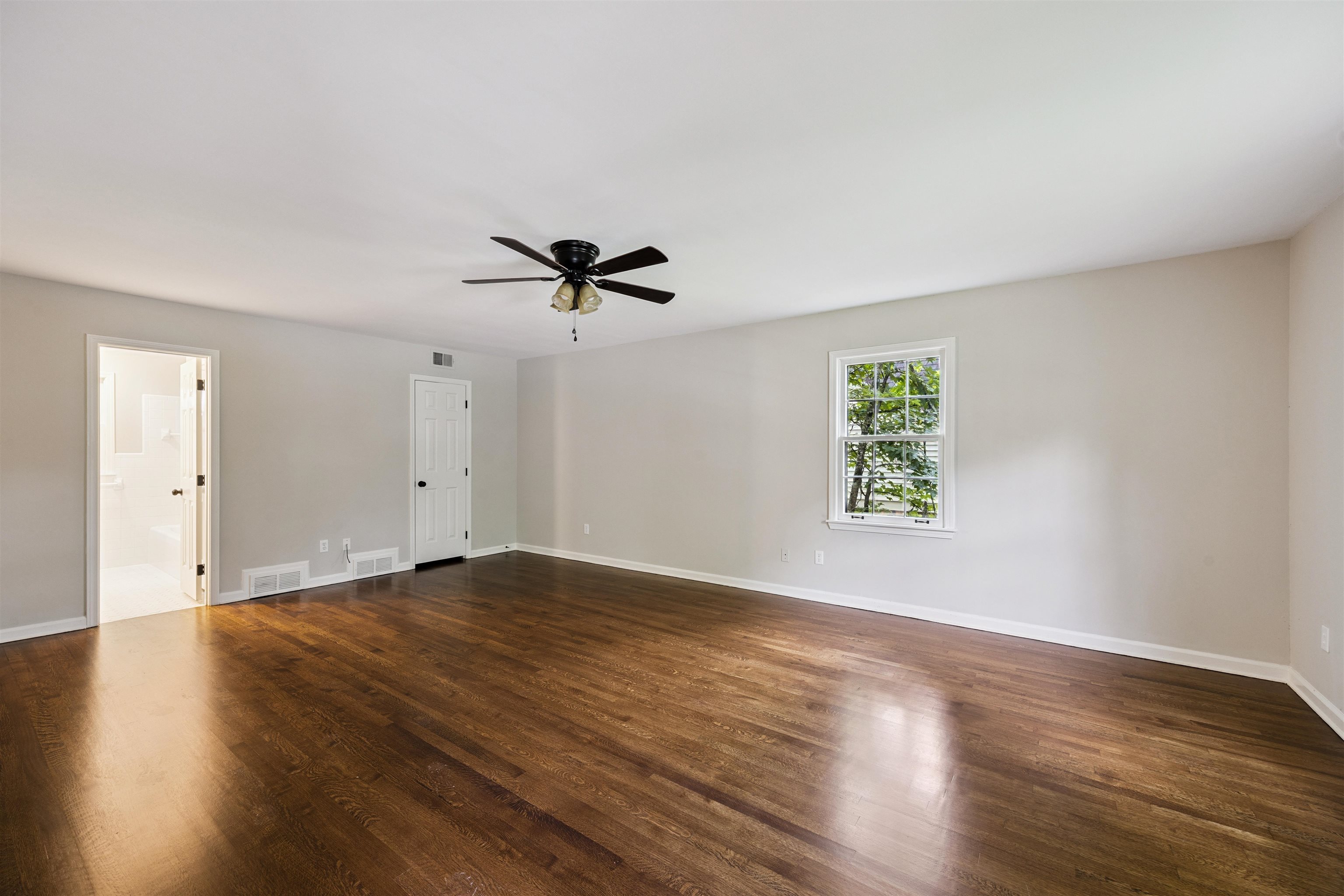 2030 Brierbrook Rd Property Photo 10