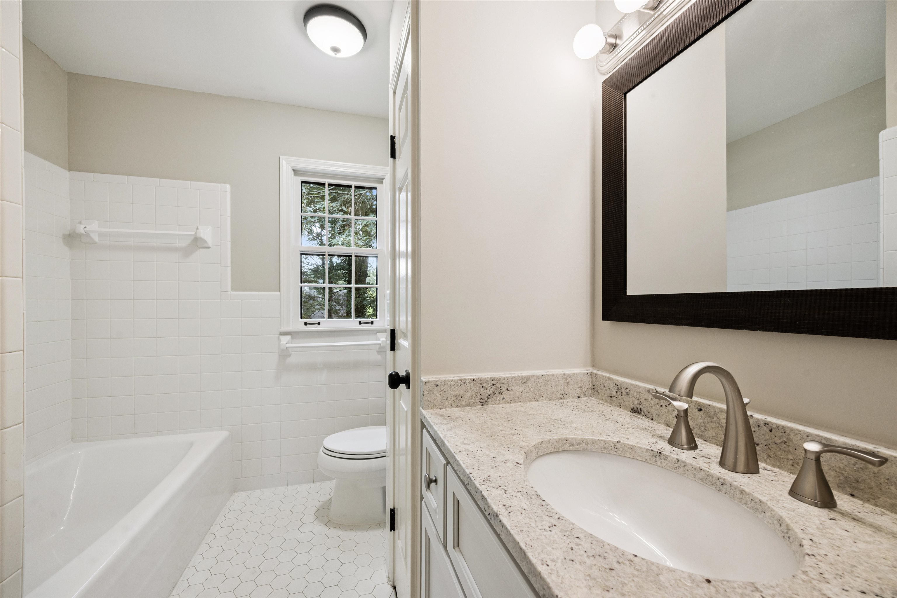 2030 Brierbrook Rd Property Photo 14