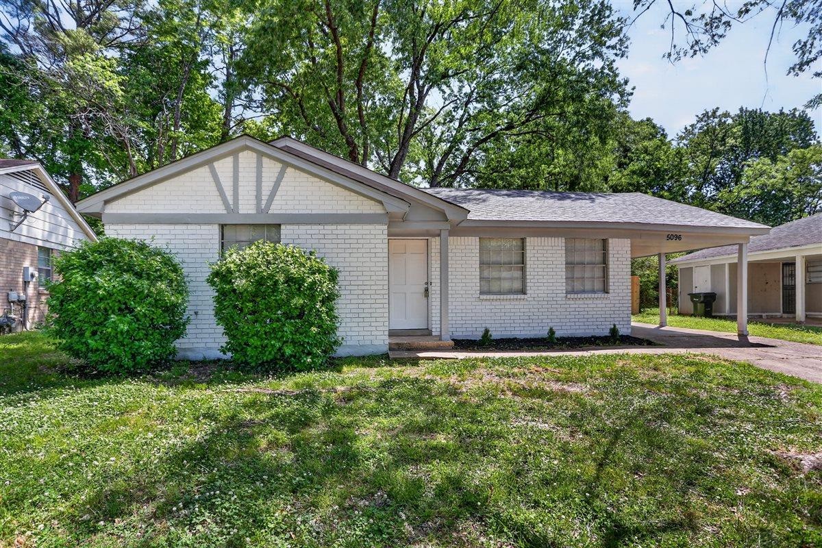 5096 Belfast Dr Property Photo 2