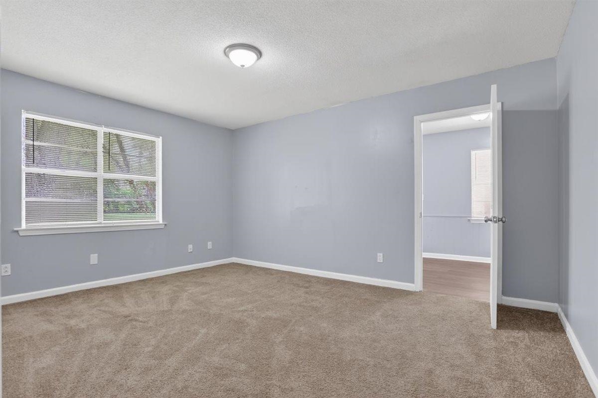 5096 Belfast Dr Property Photo 11