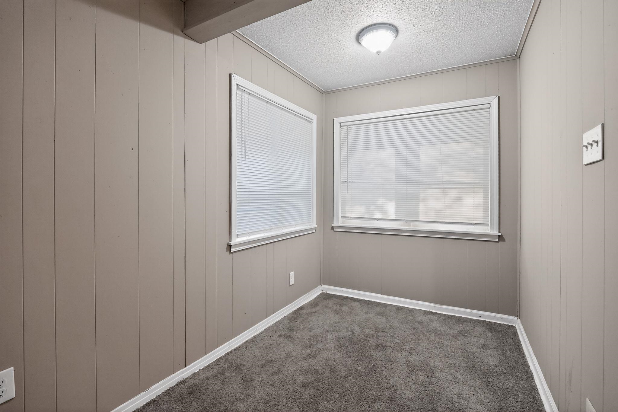 1886 Corning Ave Property Photo 19