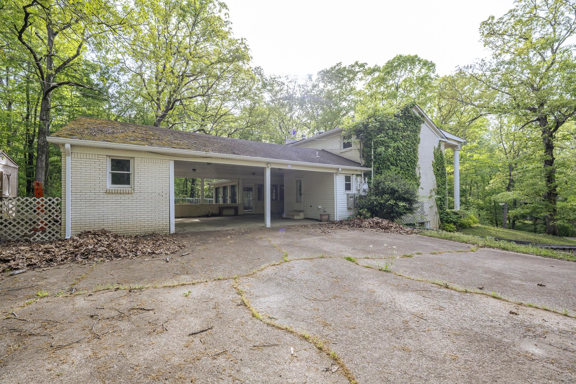 101 Bob St Property Photo 36