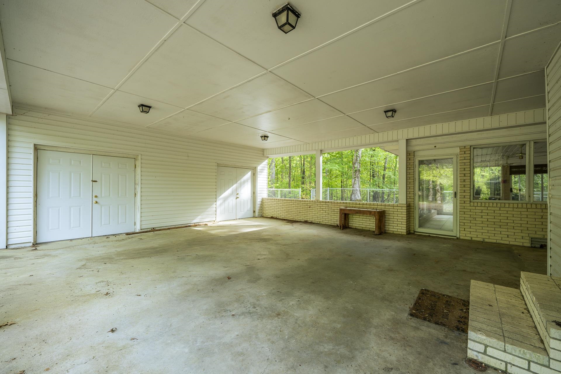 101 Bob St Property Photo 38