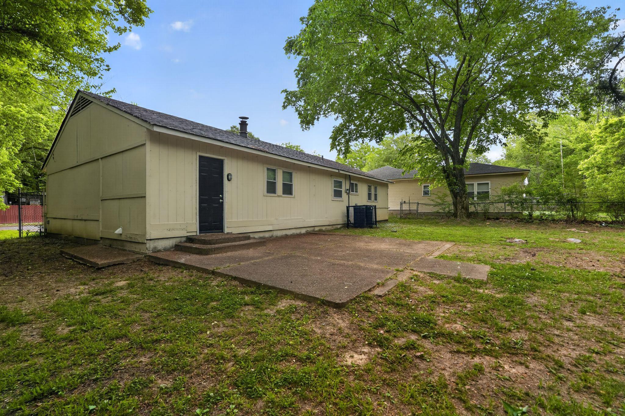 3545 Voltaire Ave Property Photo 4
