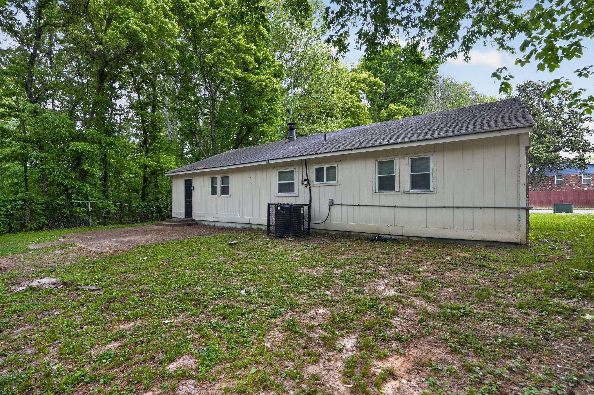 3545 Voltaire Ave Property Photo 6