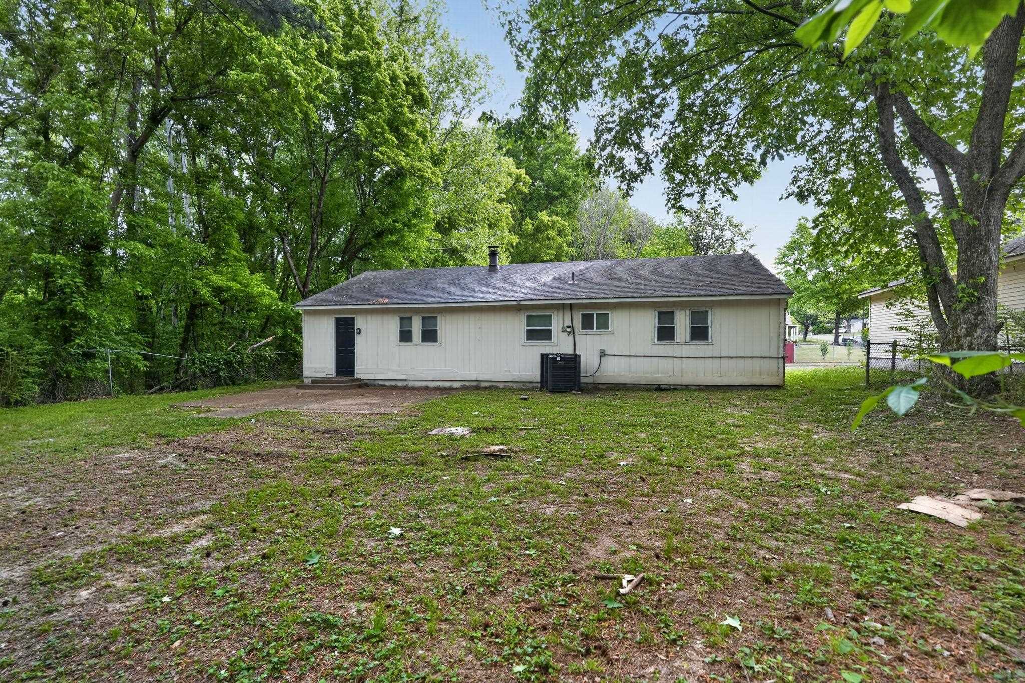 3545 Voltaire Ave Property Photo 7