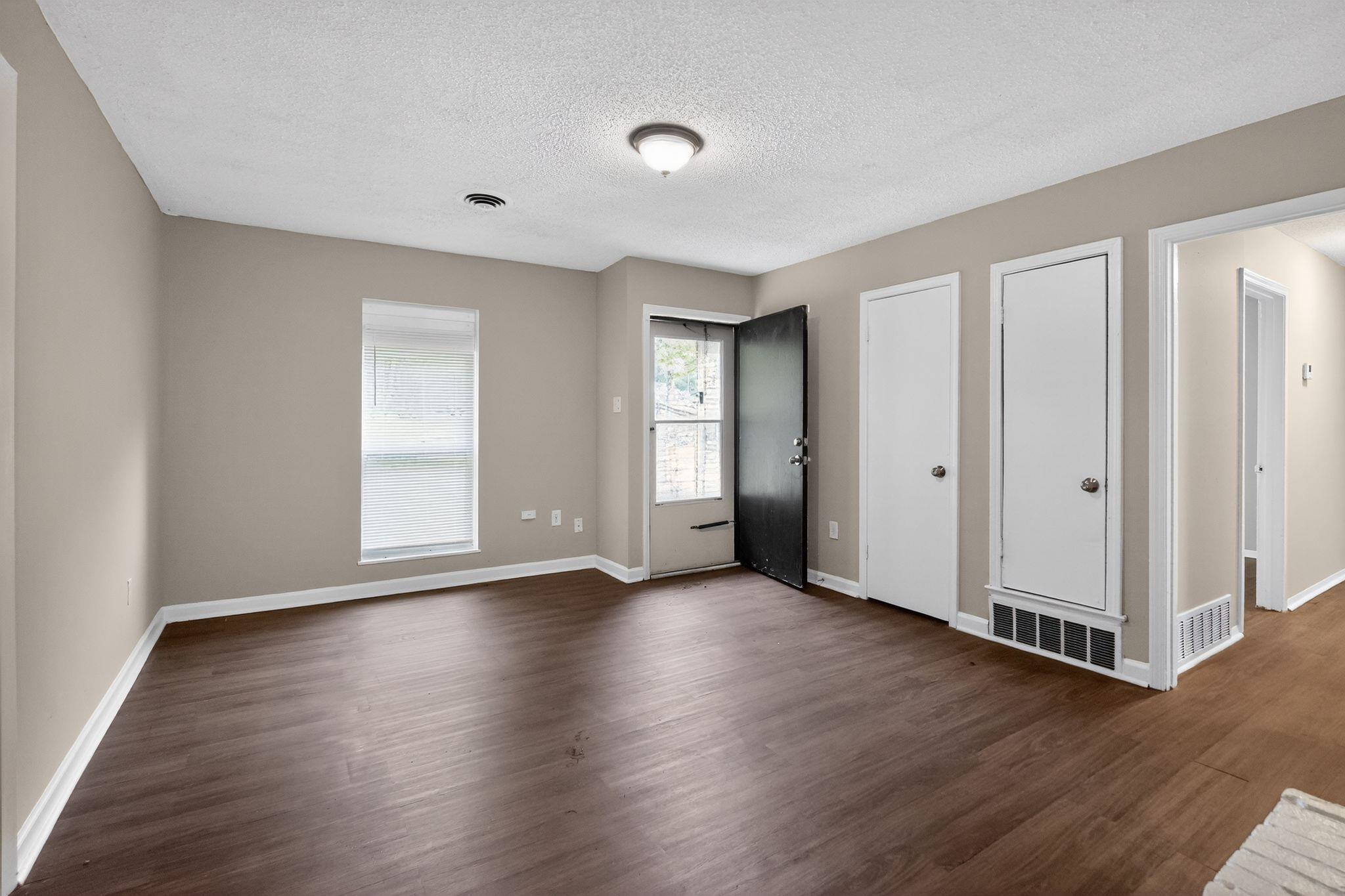 3545 Voltaire Ave Property Photo 12