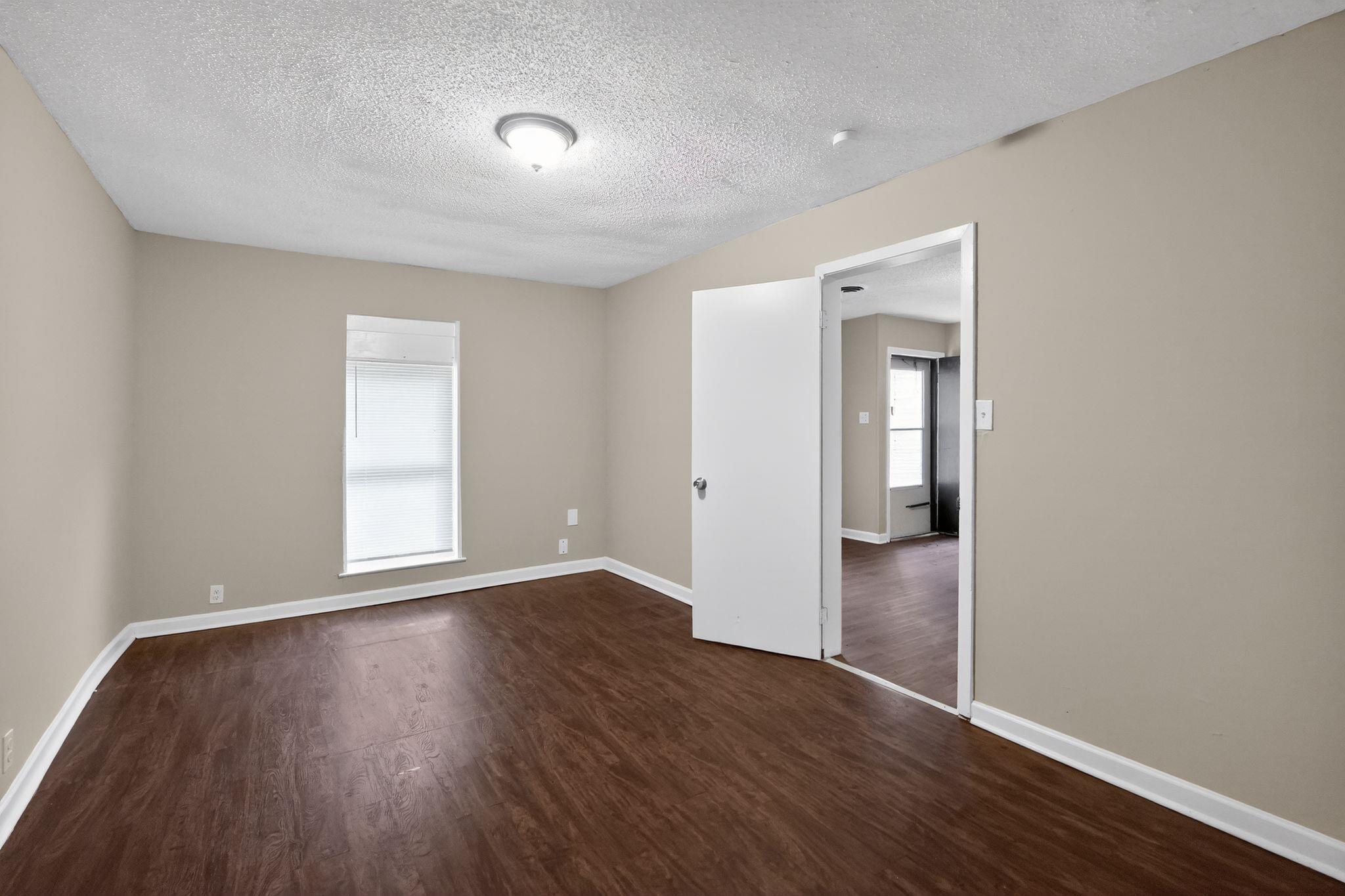 3545 Voltaire Ave Property Photo 17
